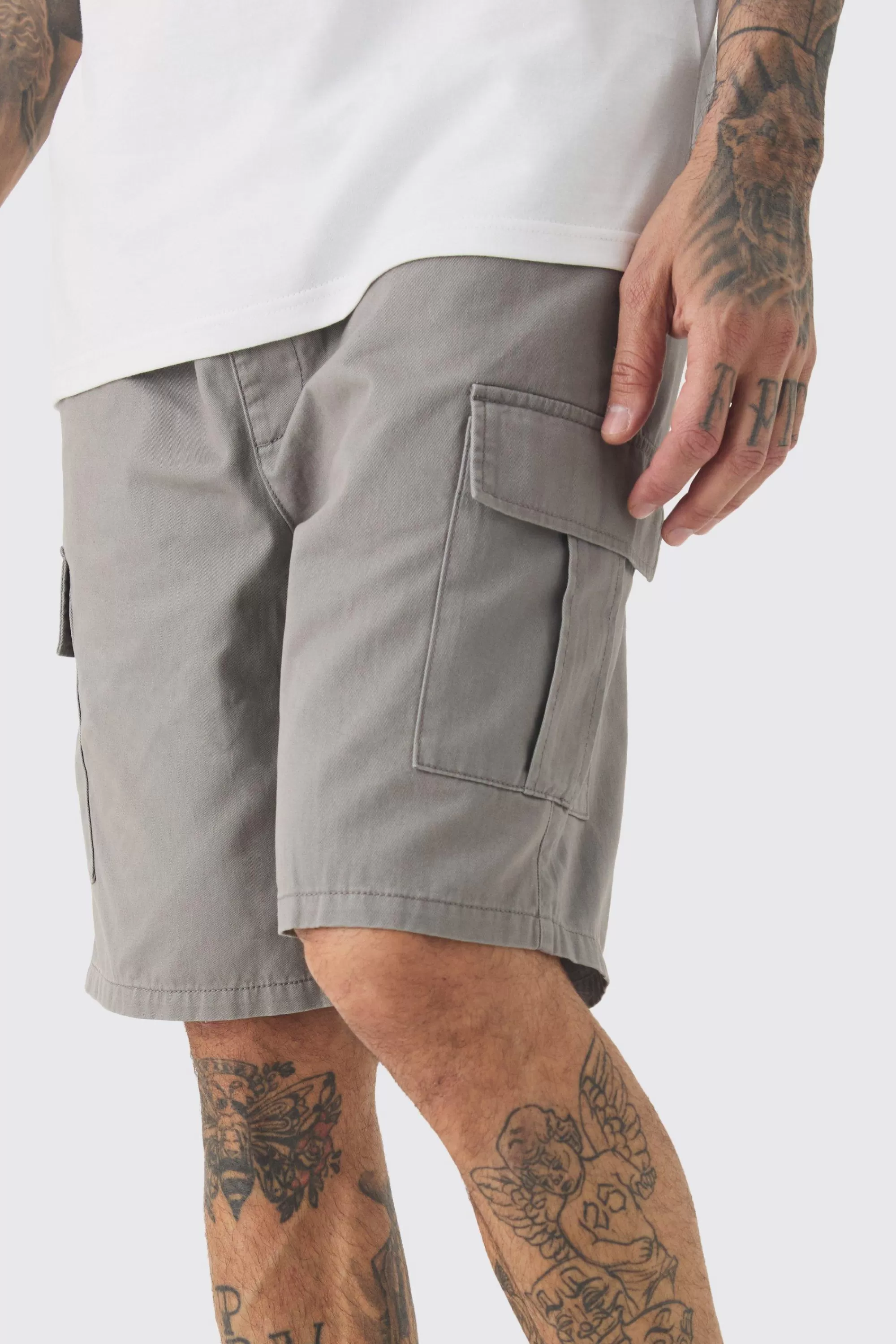 boohooMAN Tall Elasticated Waist Relaxed Fit Cargo Shorts | UK