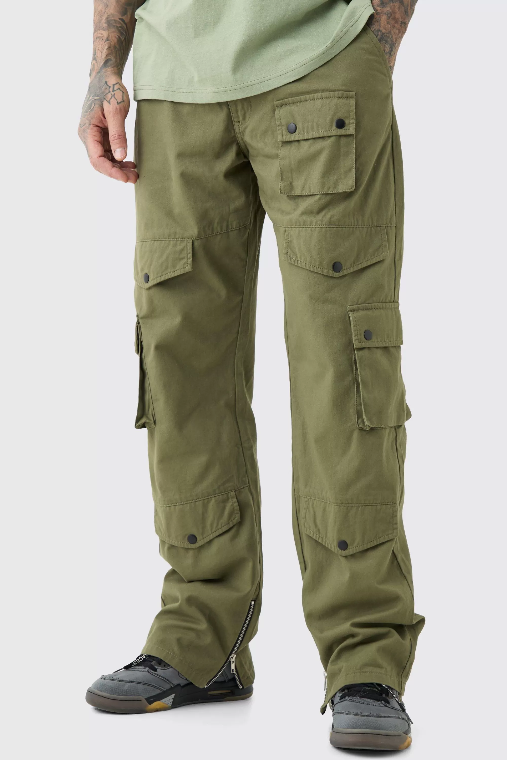 boohooMAN Tall Fixed Relaxed Fit Twill Cargo Trousers | UK