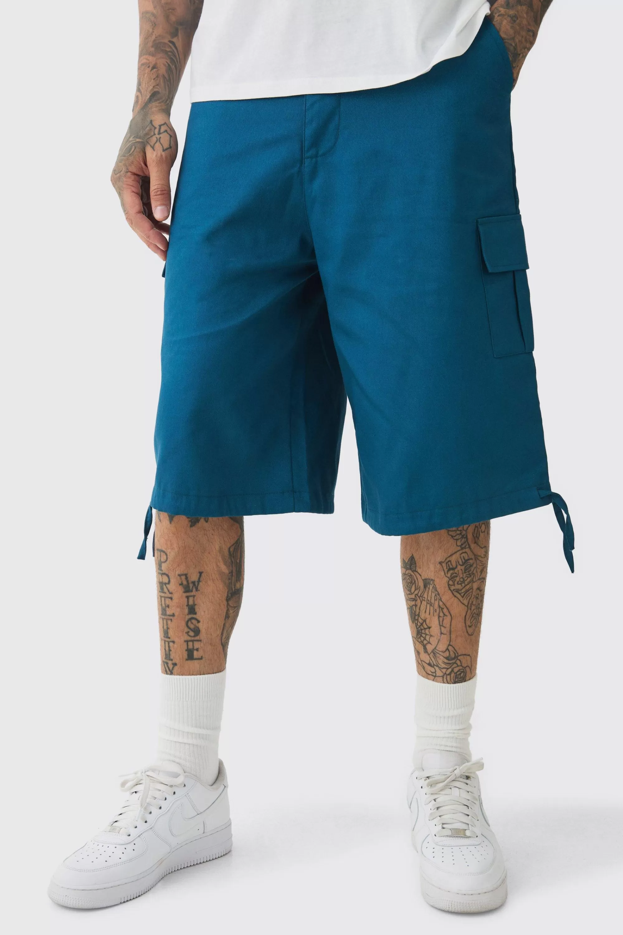 boohooMAN Tall Fixed Waistband Twill Cargo Jort | UK