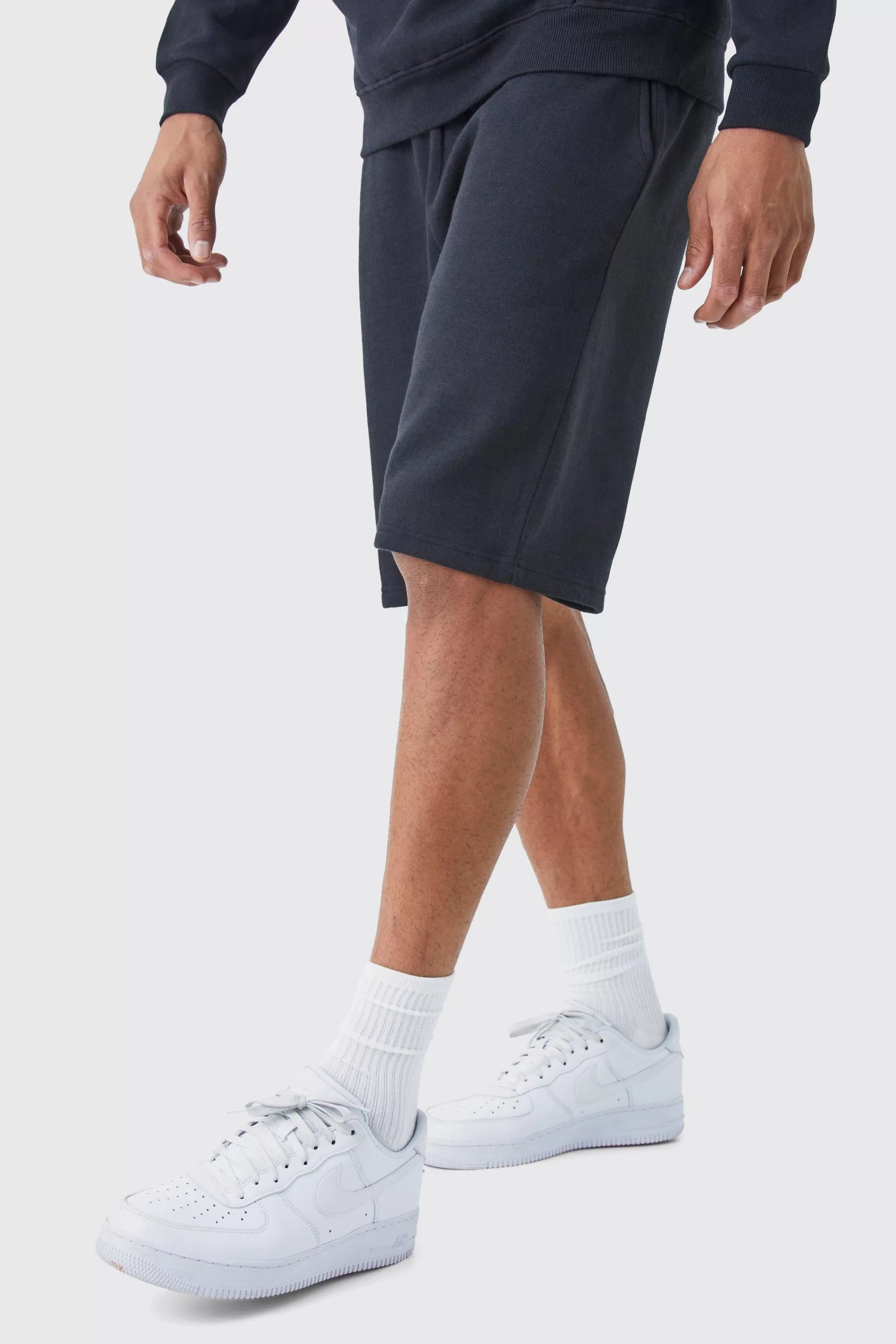 boohooMAN Tall Loose Fit Short | UK