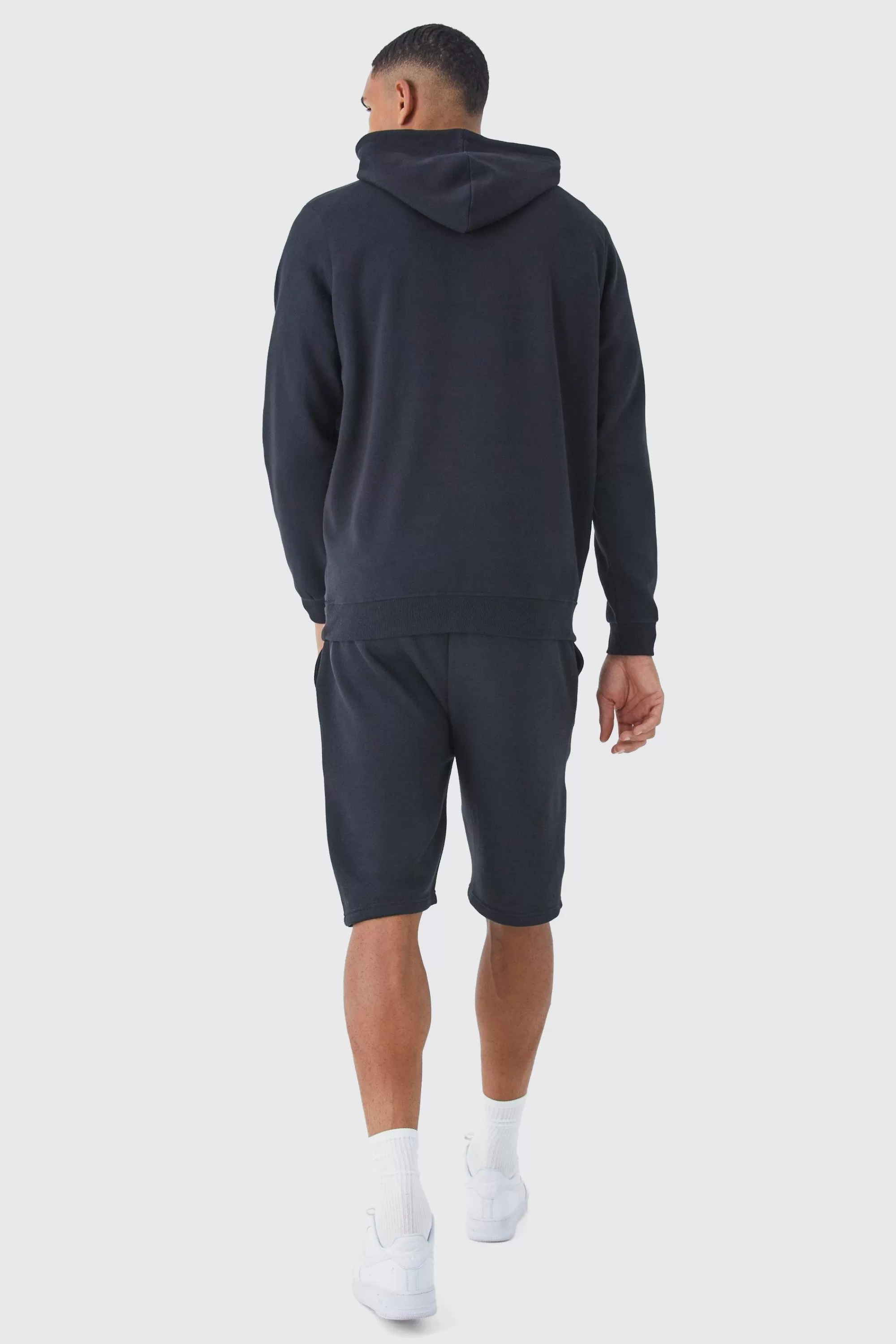 boohooMAN Tall Loose Fit Short | UK