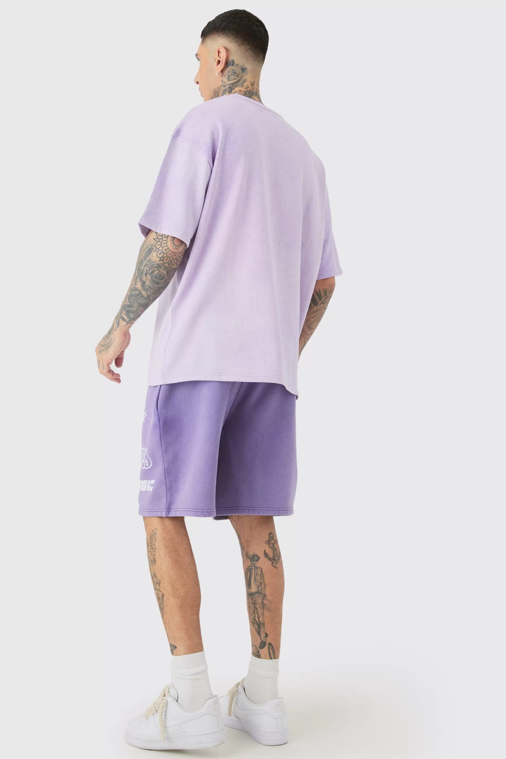boohooMAN Tall Relaxed Moto Puff Print Washed Shorts | UK