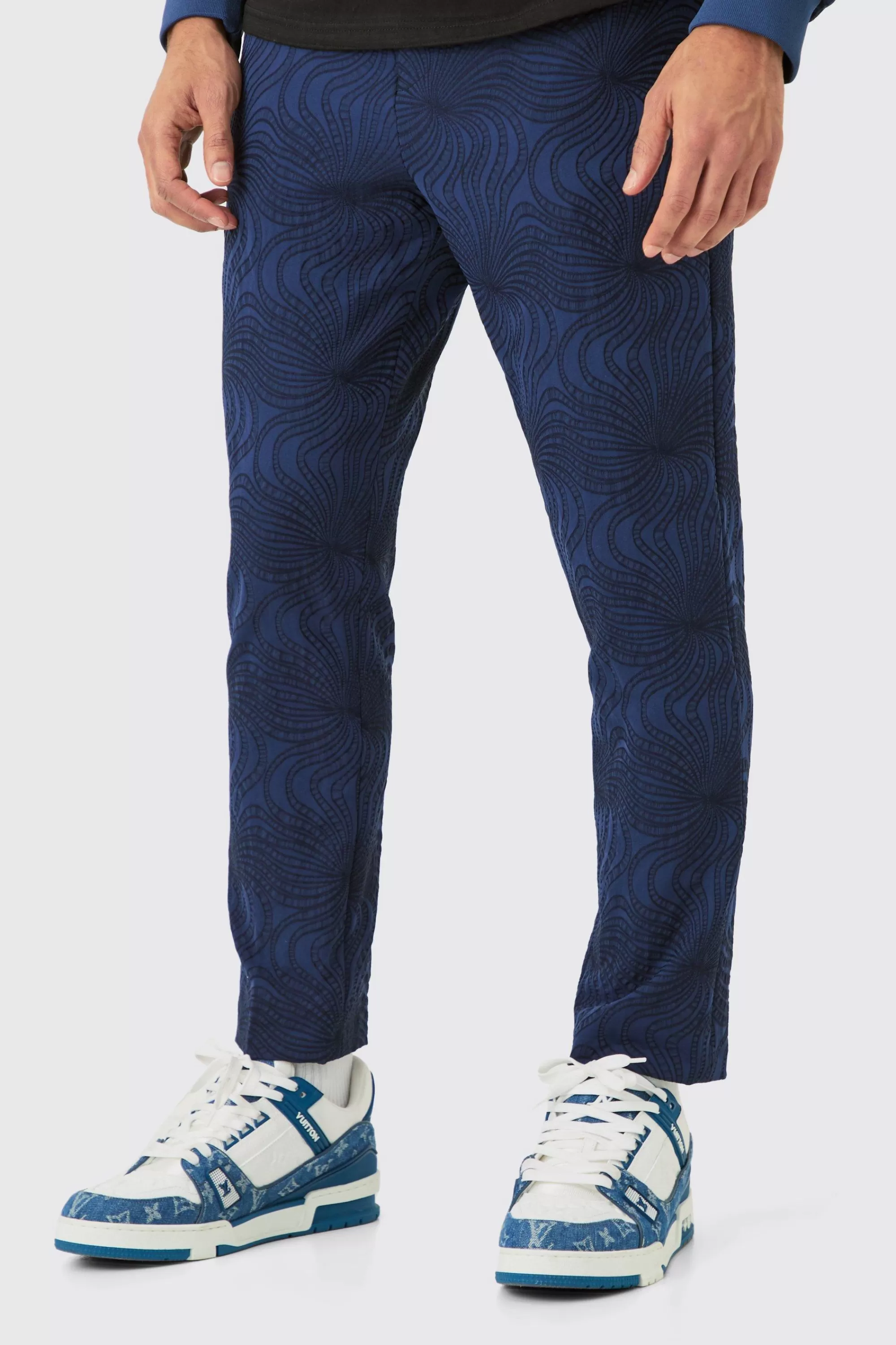 boohooMAN Textured Tailored Pintuck Tapered Trousers | UK