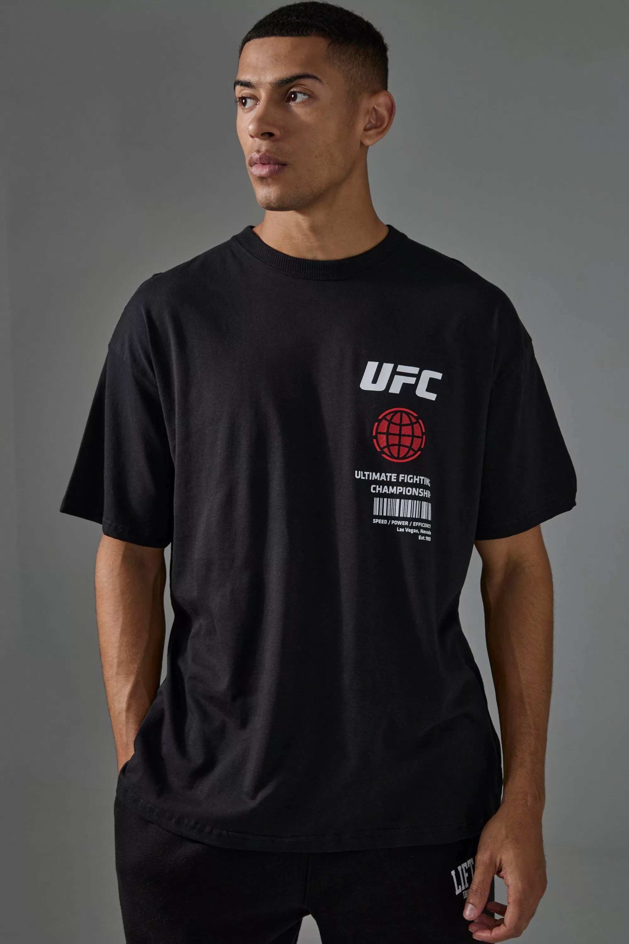 boohooMAN Active Oversized UFC Graphic License T-shirt | UK black Hot