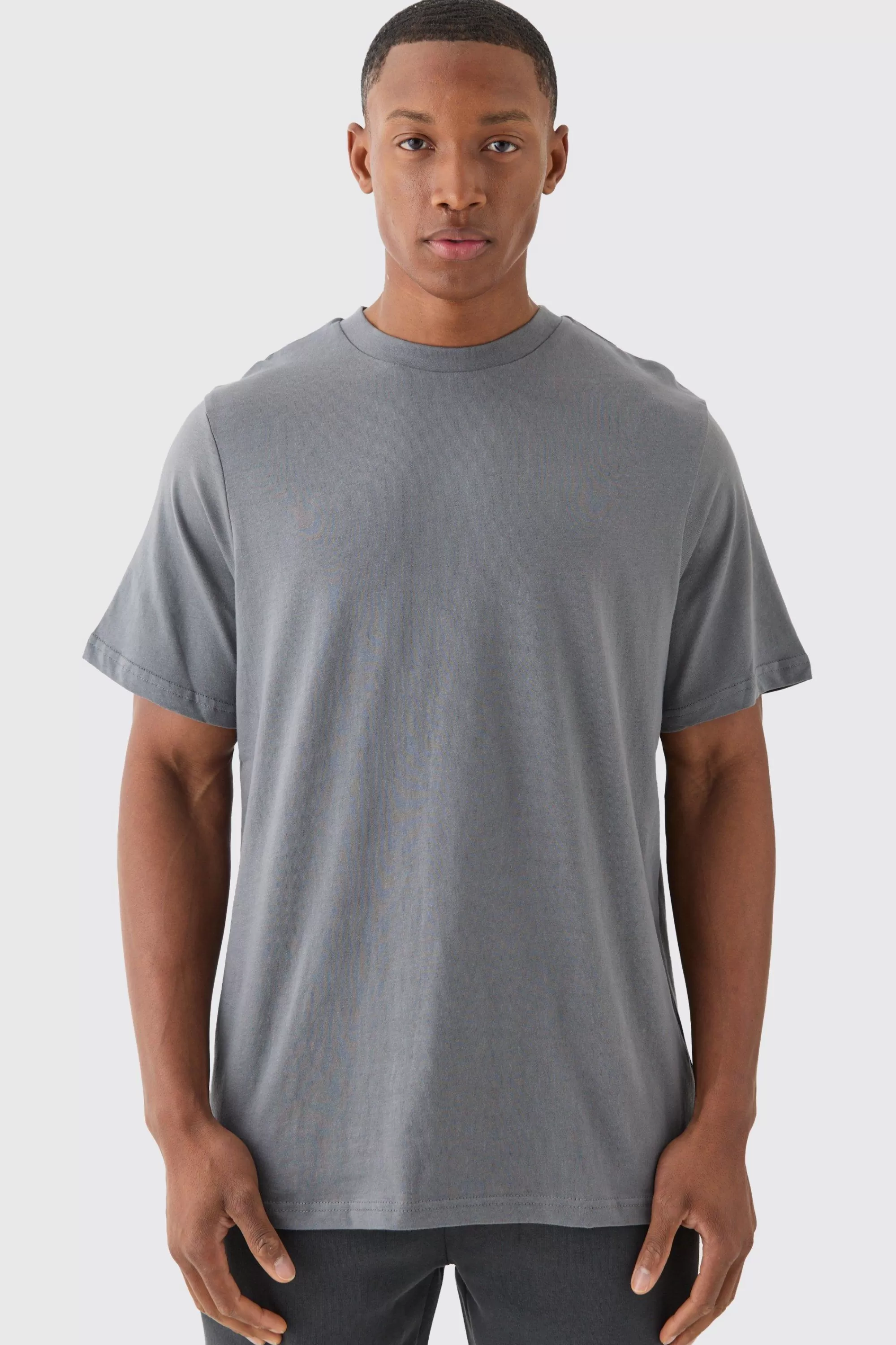 boohooMAN Basic Crew Neck T-shirt | UK Shop