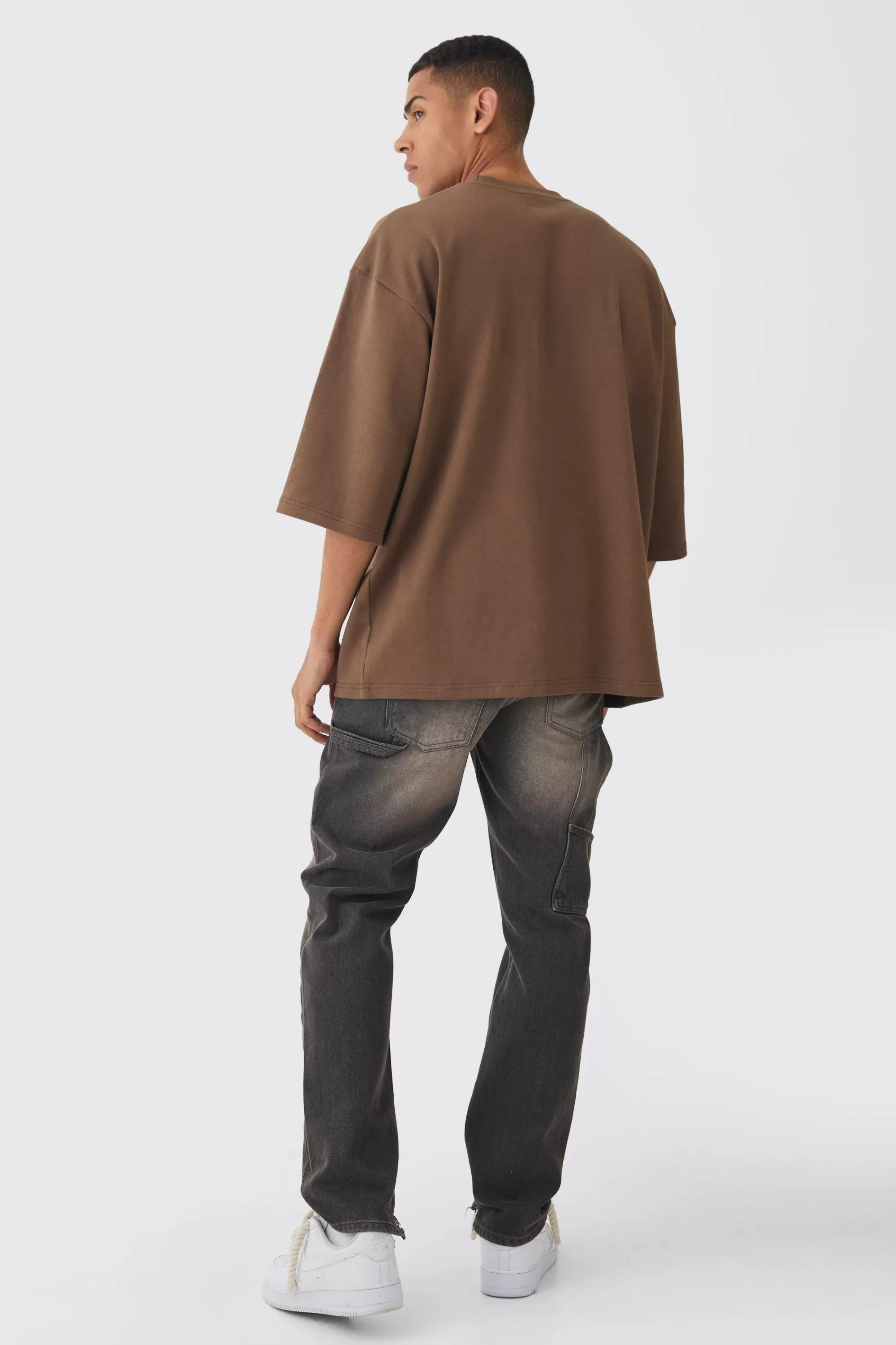 boohooMAN Extreme Oversized Heavyweight Interlock T-shirt | UK dark tan Fashion
