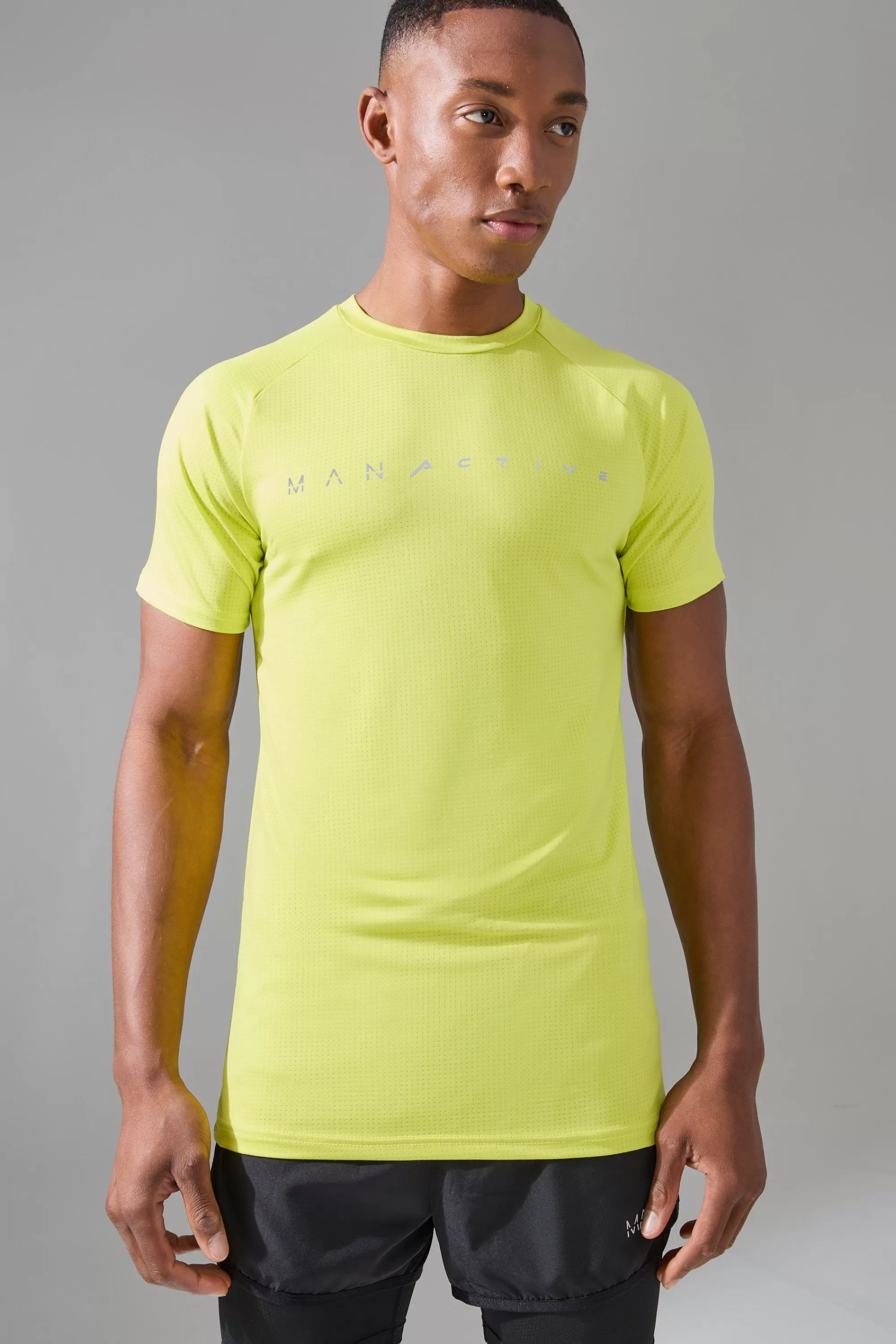 boohooMAN Man Active Muscle Fit Breathable Lightweight T-shirt | UK lime Discount