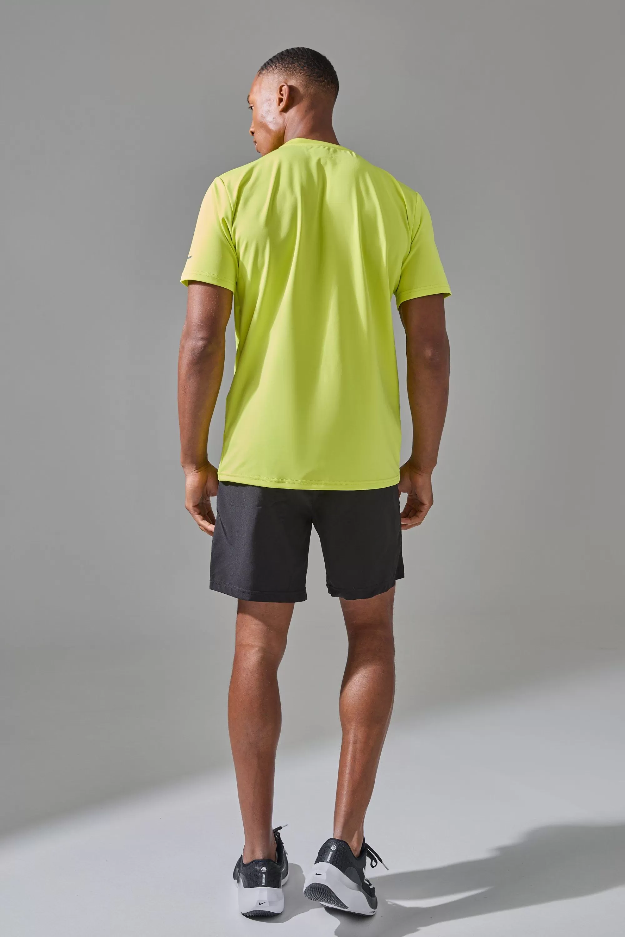 boohooMAN Man Active Performance Regular Fit T-shirt | UK lime Best Sale