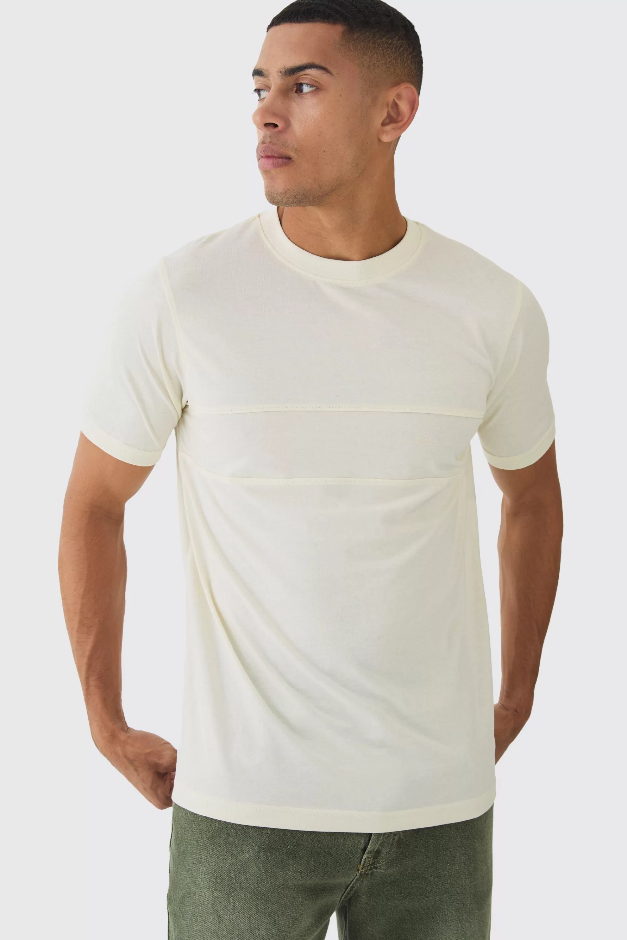 boohooMAN Man Script Slim Colour Block T-shirt | UK ecru Shop