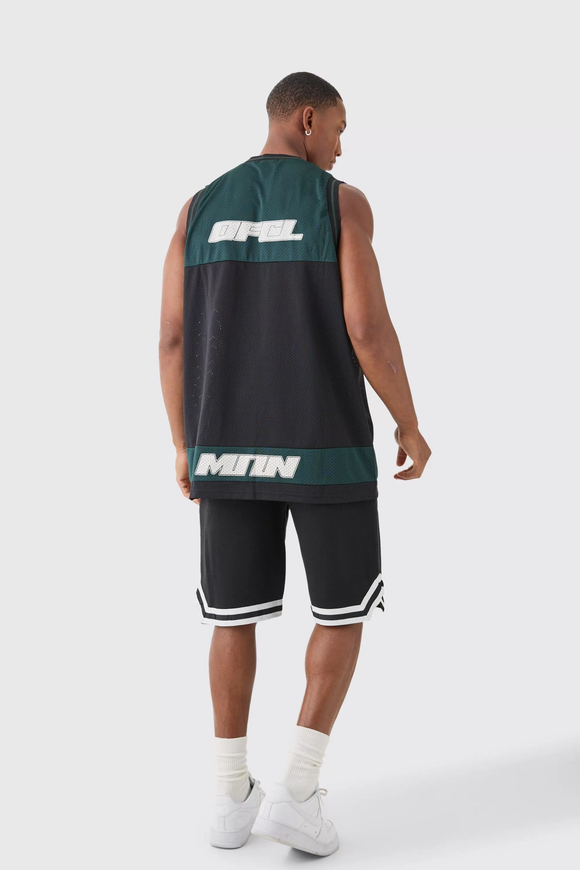 boohooMAN Oversized Basketball Mesh Vest | UK green Outlet