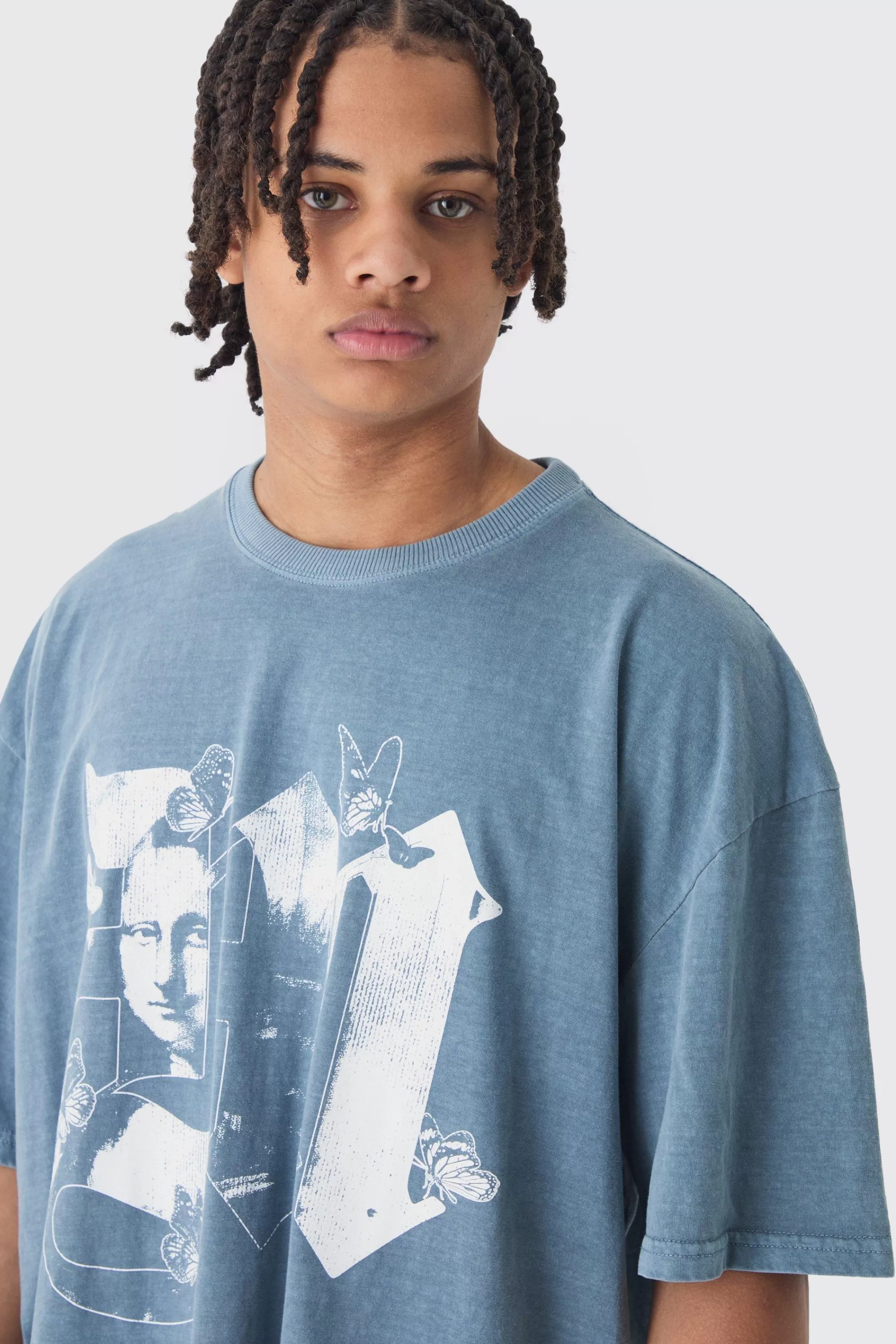 boohooMAN Oversized Boxy Extended Neck Mona Lisa M T-shirt | UK navy Shop