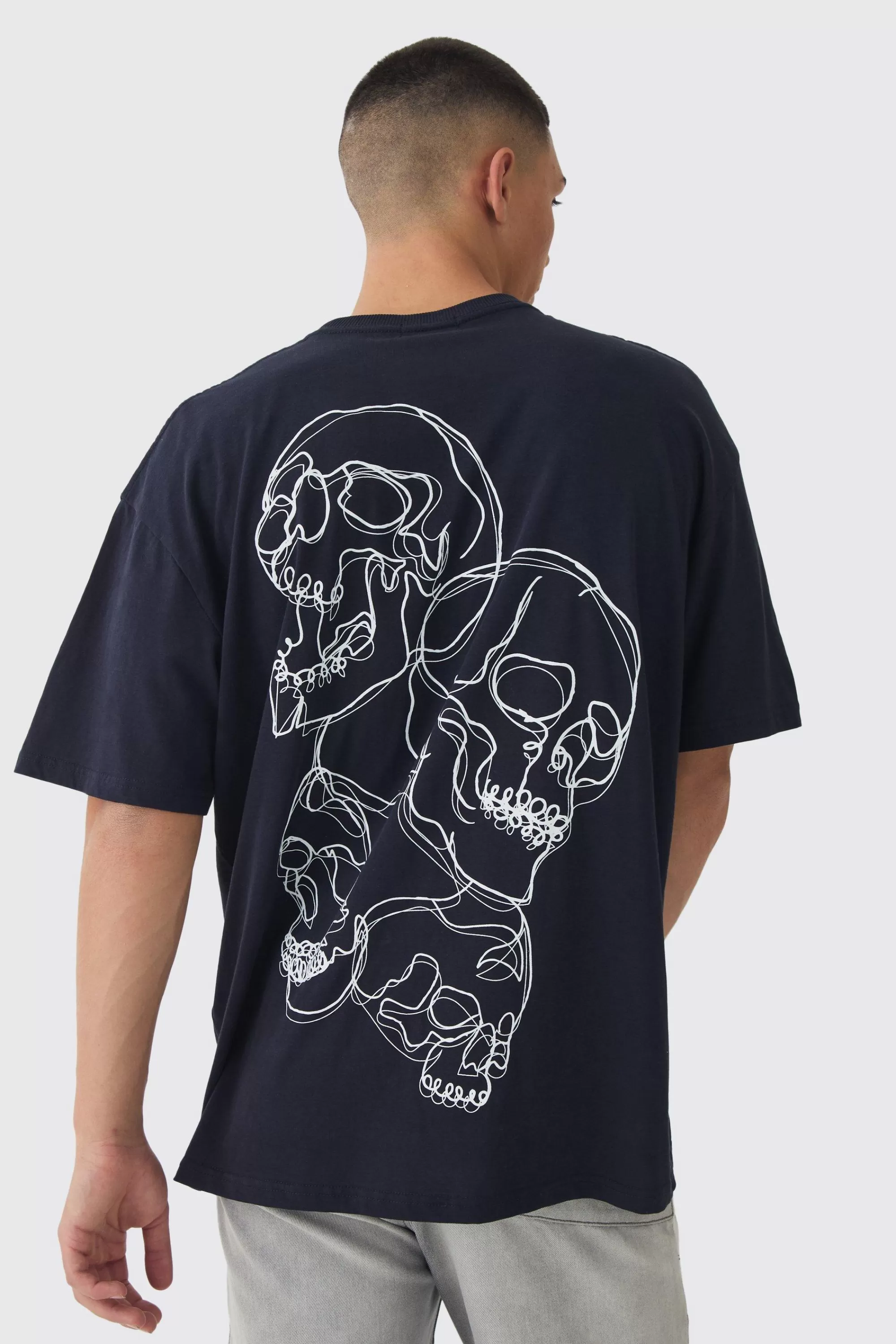 boohooMAN Oversized Boxy Skull Line Drawing Back Print T-Shirt | UK navy Sale