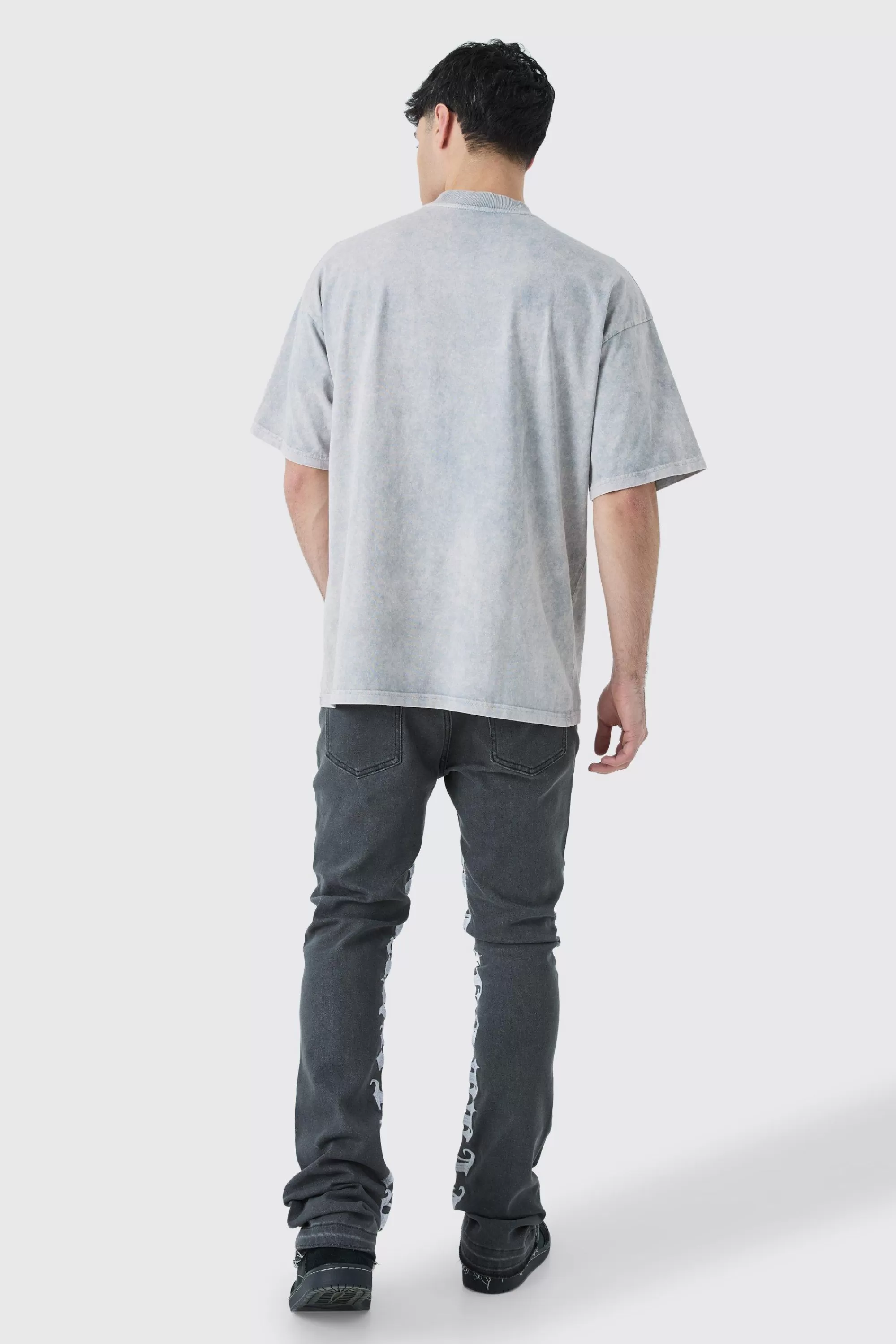 boohooMAN Oversized Eagle Graphic Acid Wash Heavyweight T-shirt | UK light grey Fashion