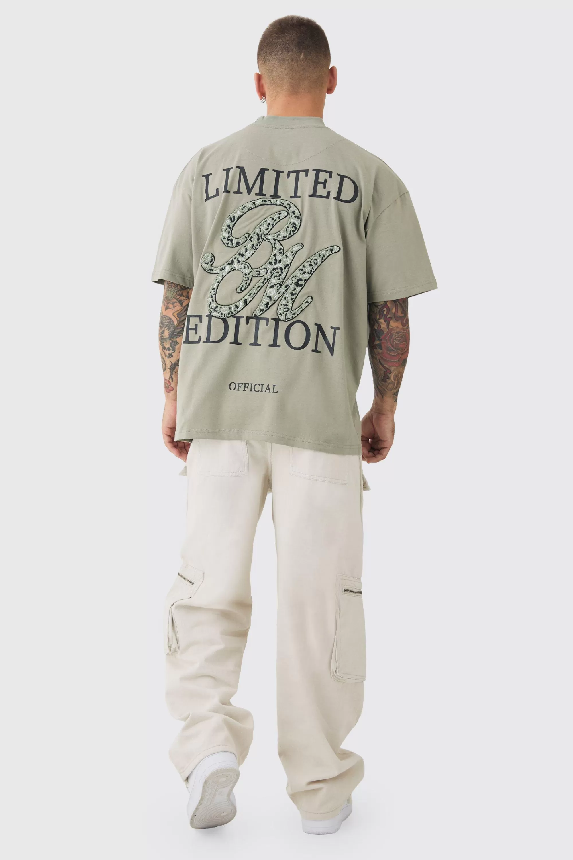 boohooMAN Oversized Extended Neck Heavyweight Leopard Applique T-shirt | UK khaki Store