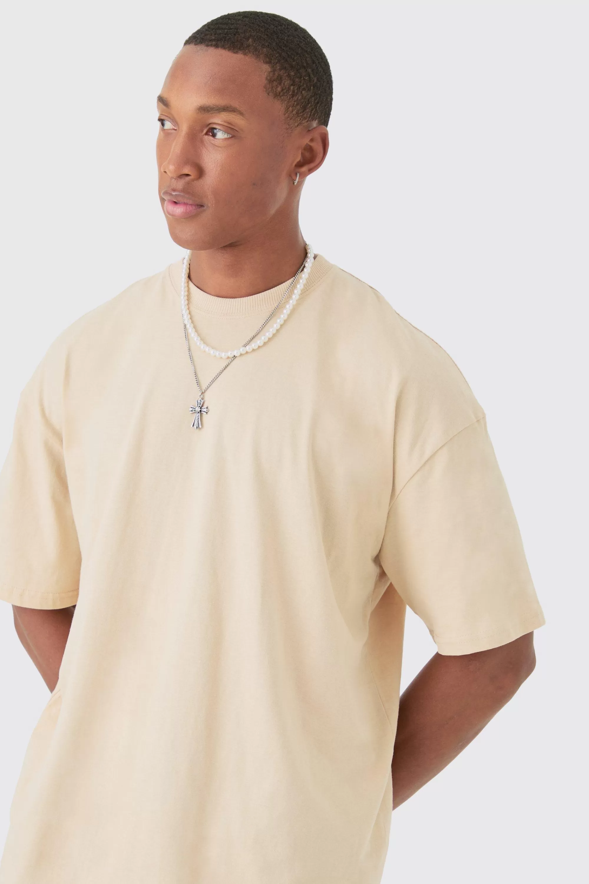 boohooMAN Oversized Extended Neck Homme Back Print T-shirt | UK sand Outlet