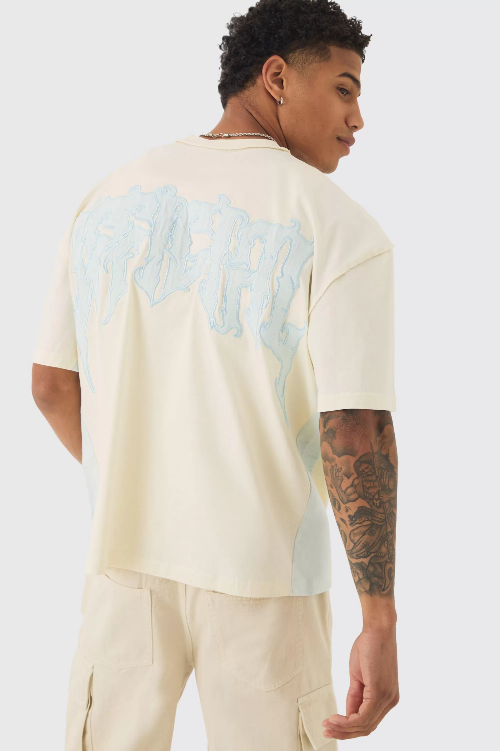 boohooMAN Oversized Official Applique Wash Heavyweight T-shirt | UK light blue Clearance