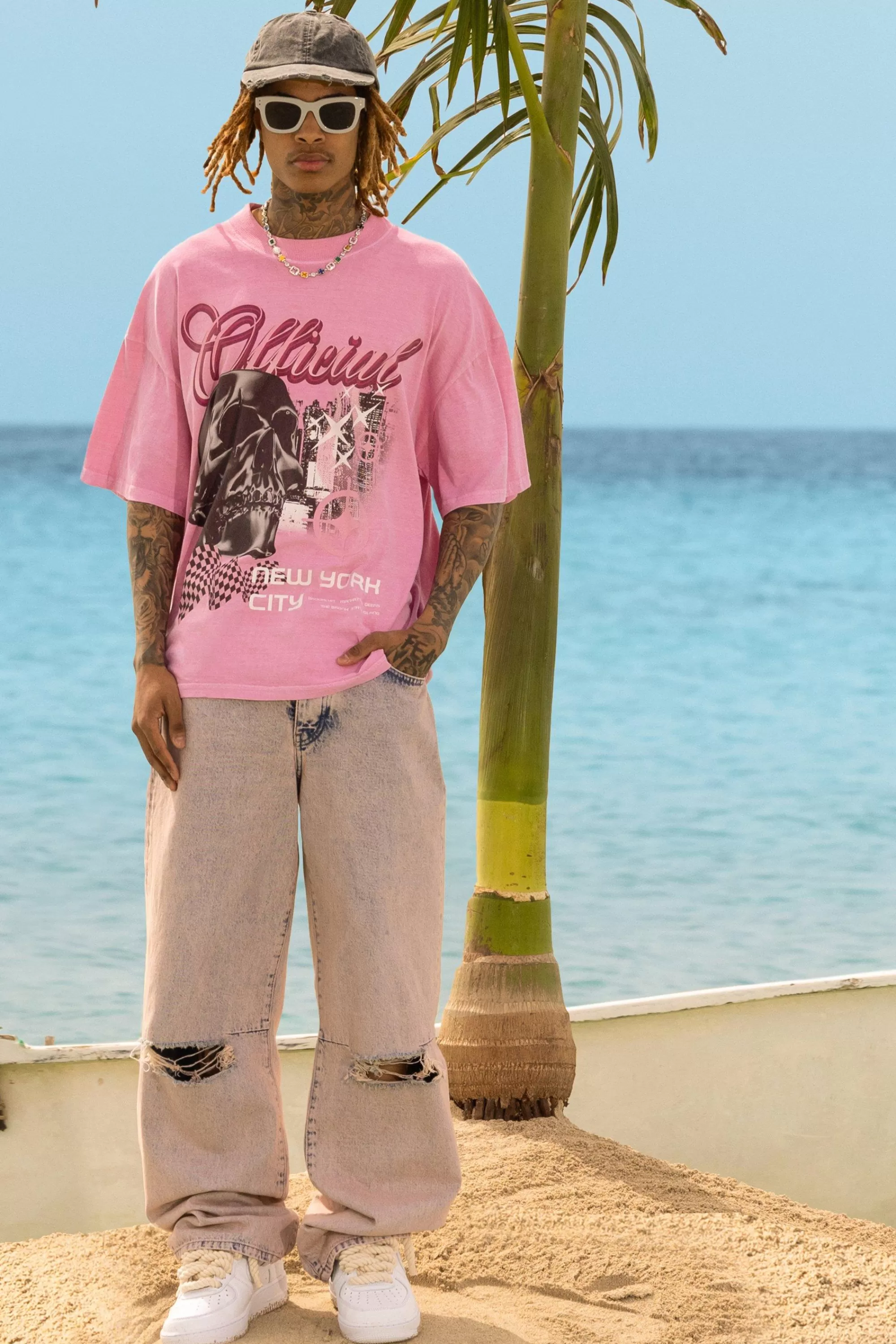 boohooMAN Oversized Official Skull Graphic T-shirt | UK pink Shop