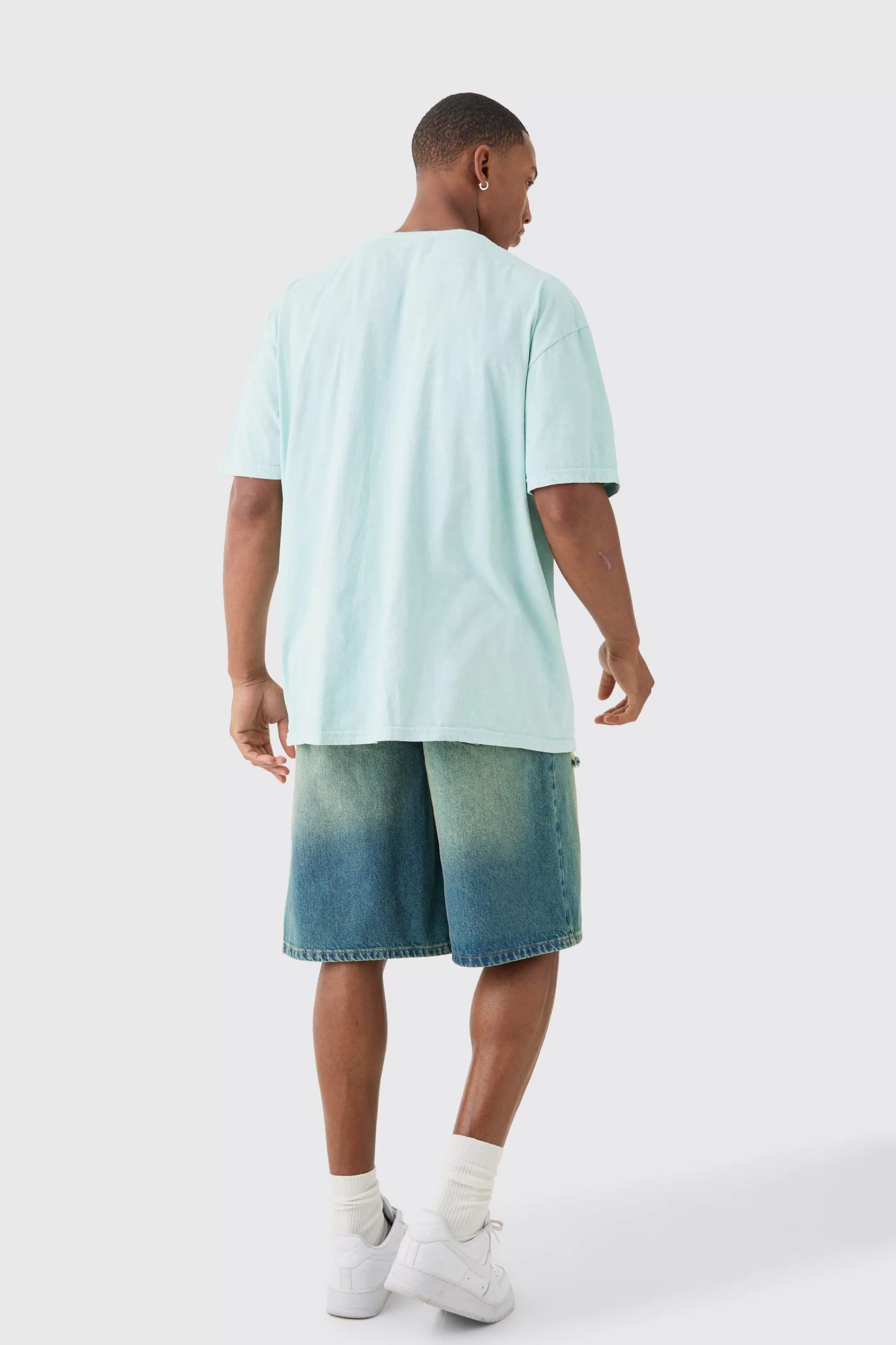 boohooMAN Oversized Polaroid Wash License T-shirt | UK mint Fashion