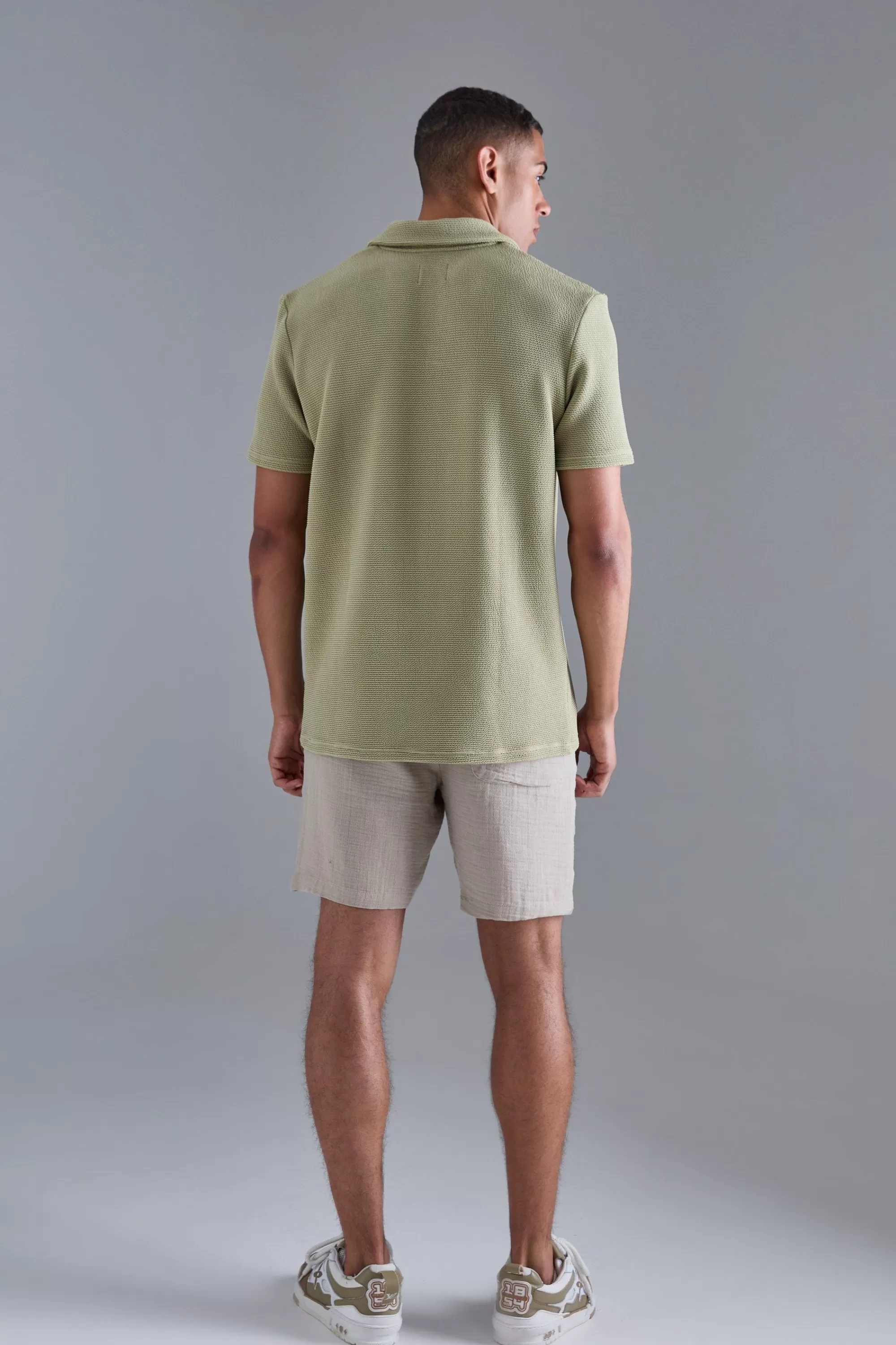 boohooMAN Oversized Revere Textured Polo | UK olive Best