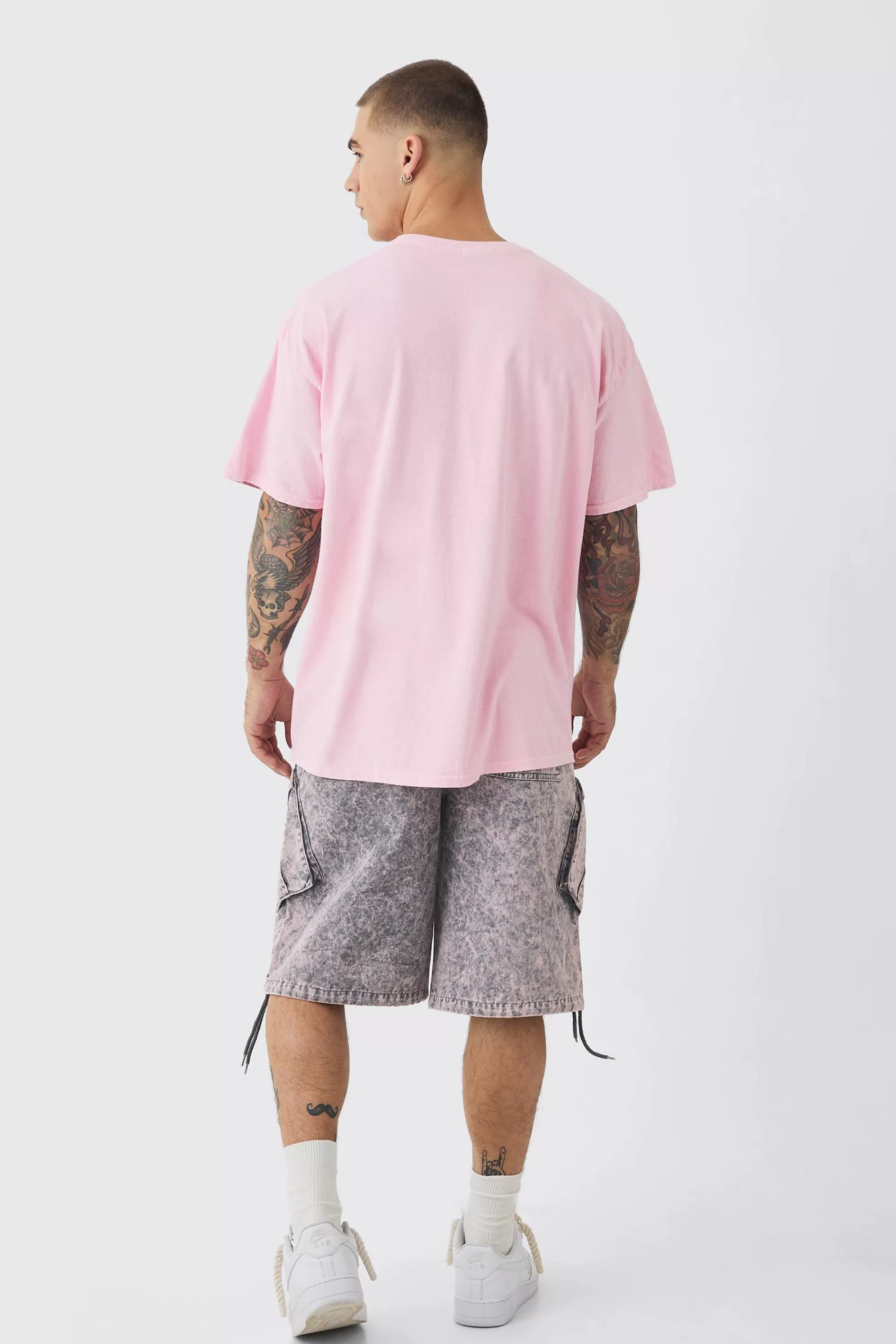 boohooMAN Oversized Space Puff Print Wash T-shirt | UK pink Shop