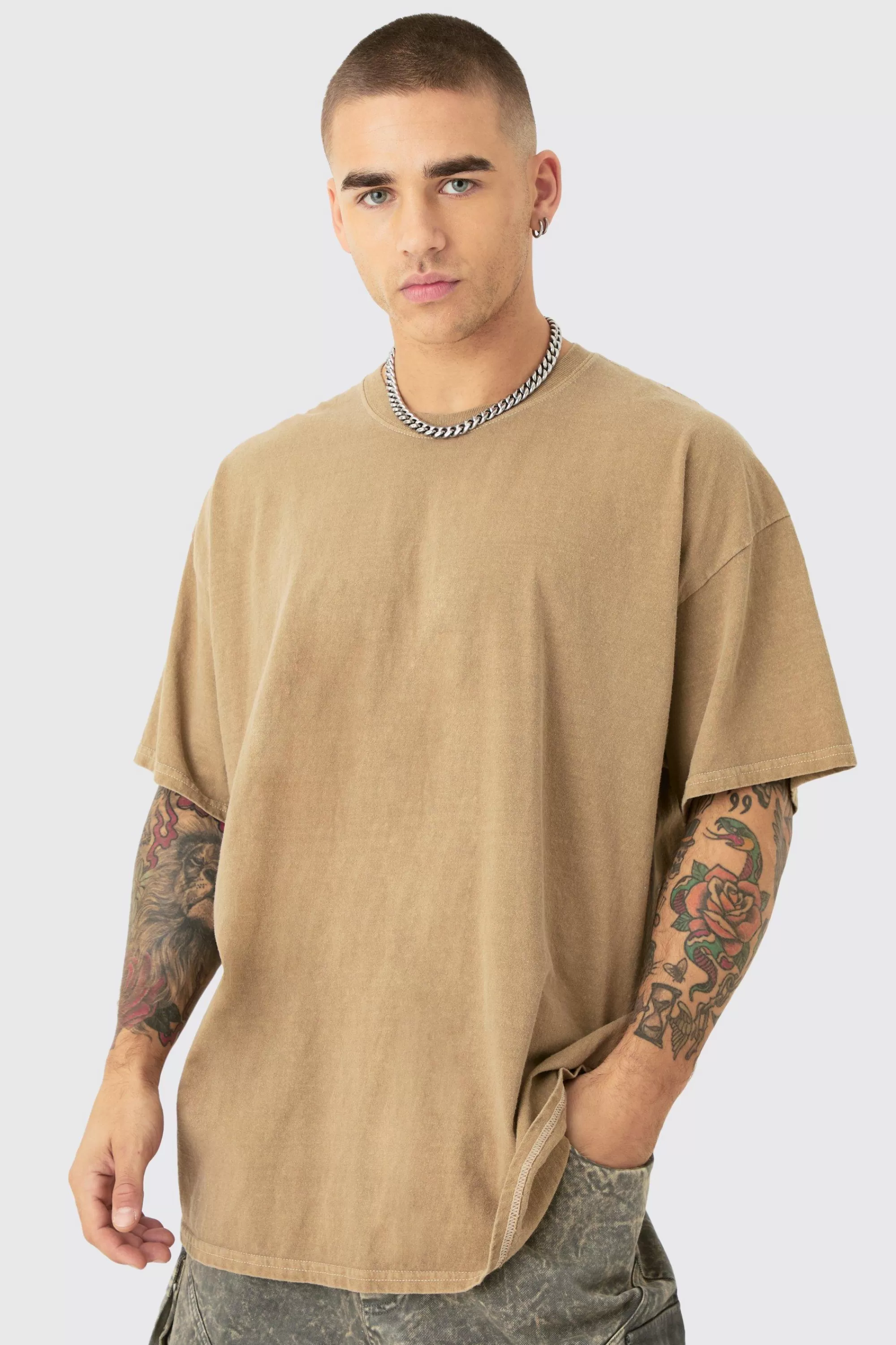 boohooMAN Oversized Washed Lake Michigan Back Printed T-shirt | UK light khaki Outlet
