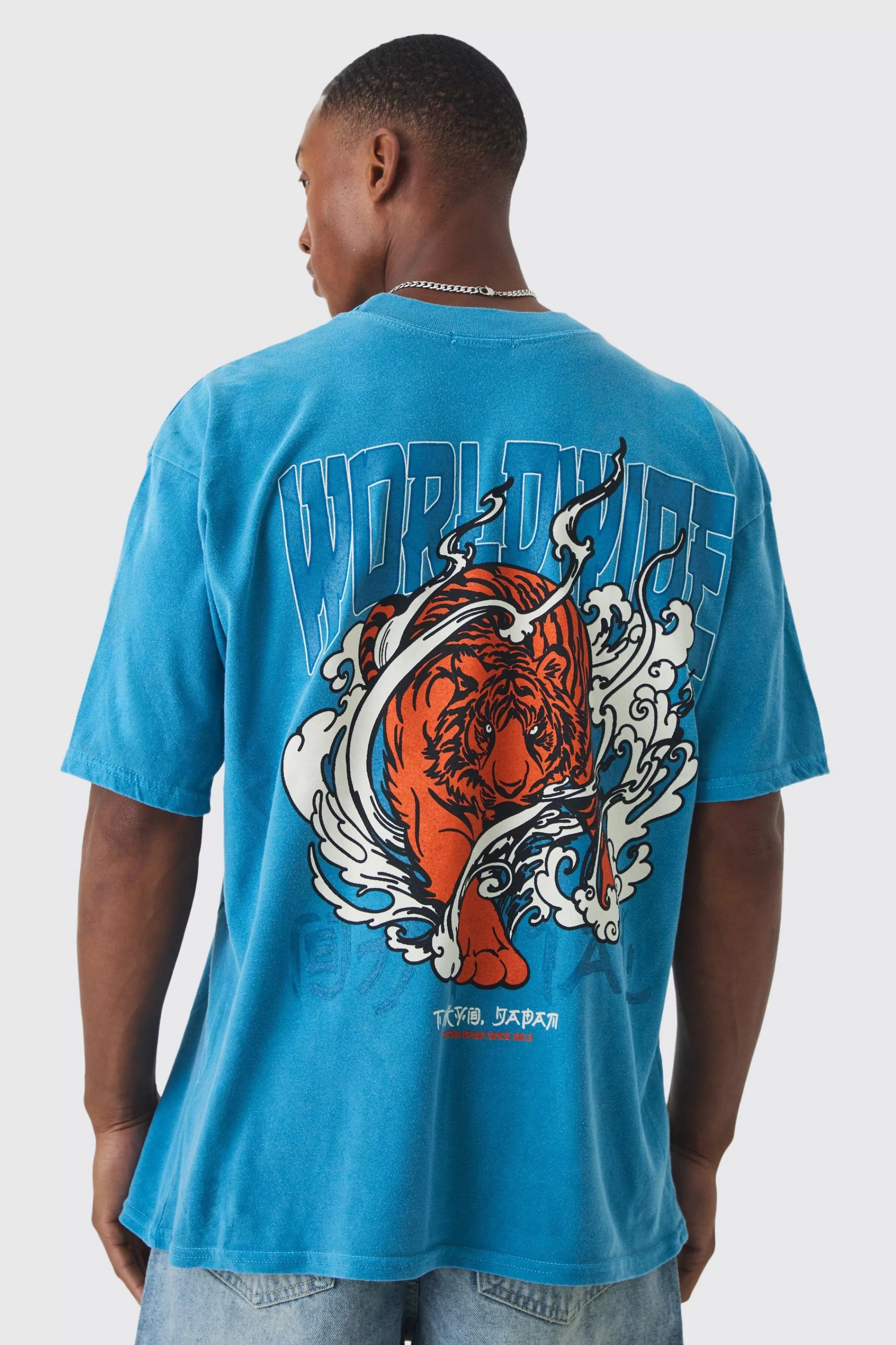 boohooMAN Oversized Worldwide Tiger Wash Graphic T-shirt | UK blue Outlet