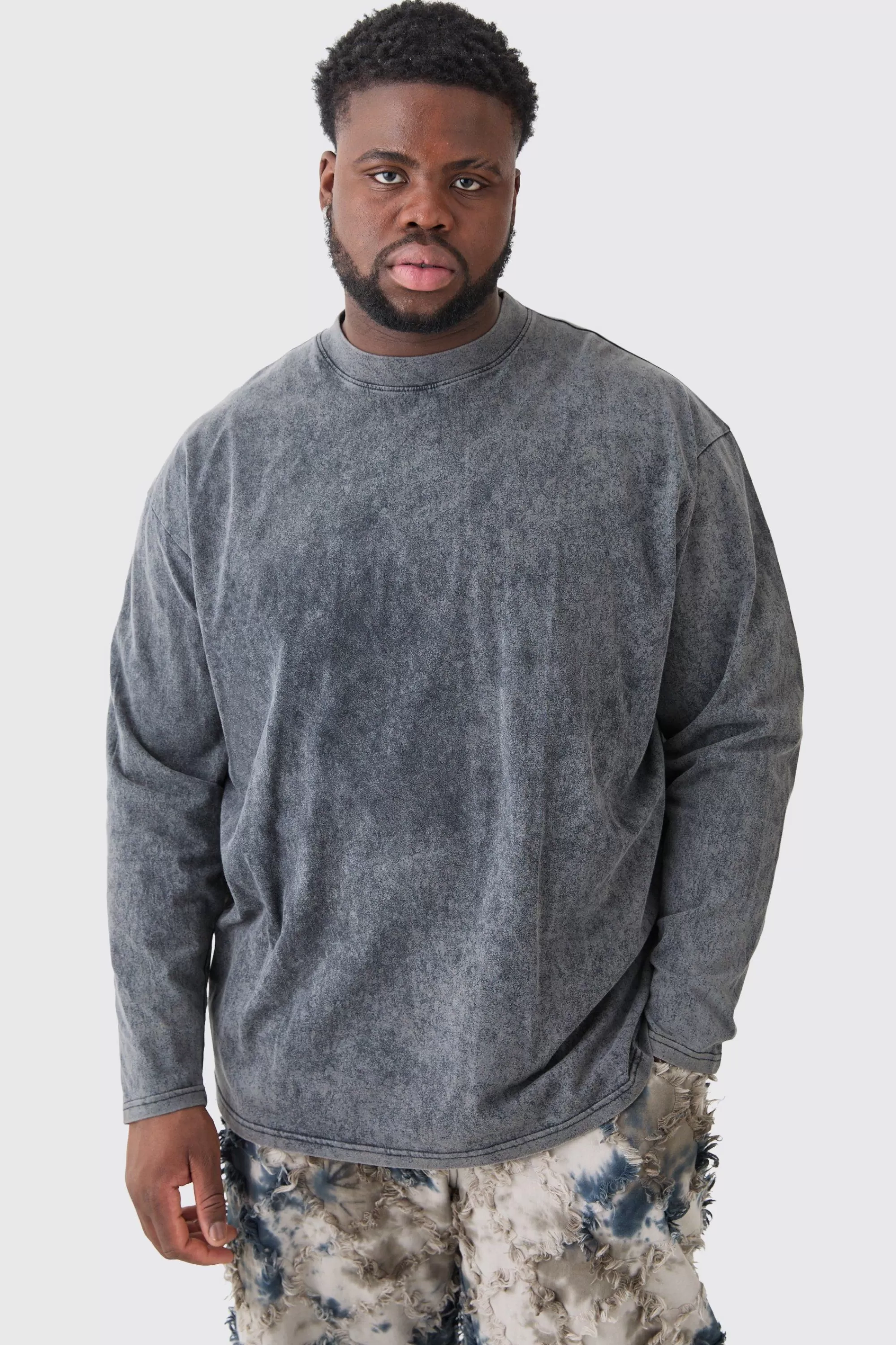 boohooMAN Plus Oversized Extended Neck Laundered Wash Long Sleeve T-shirt | UK charcoal Shop