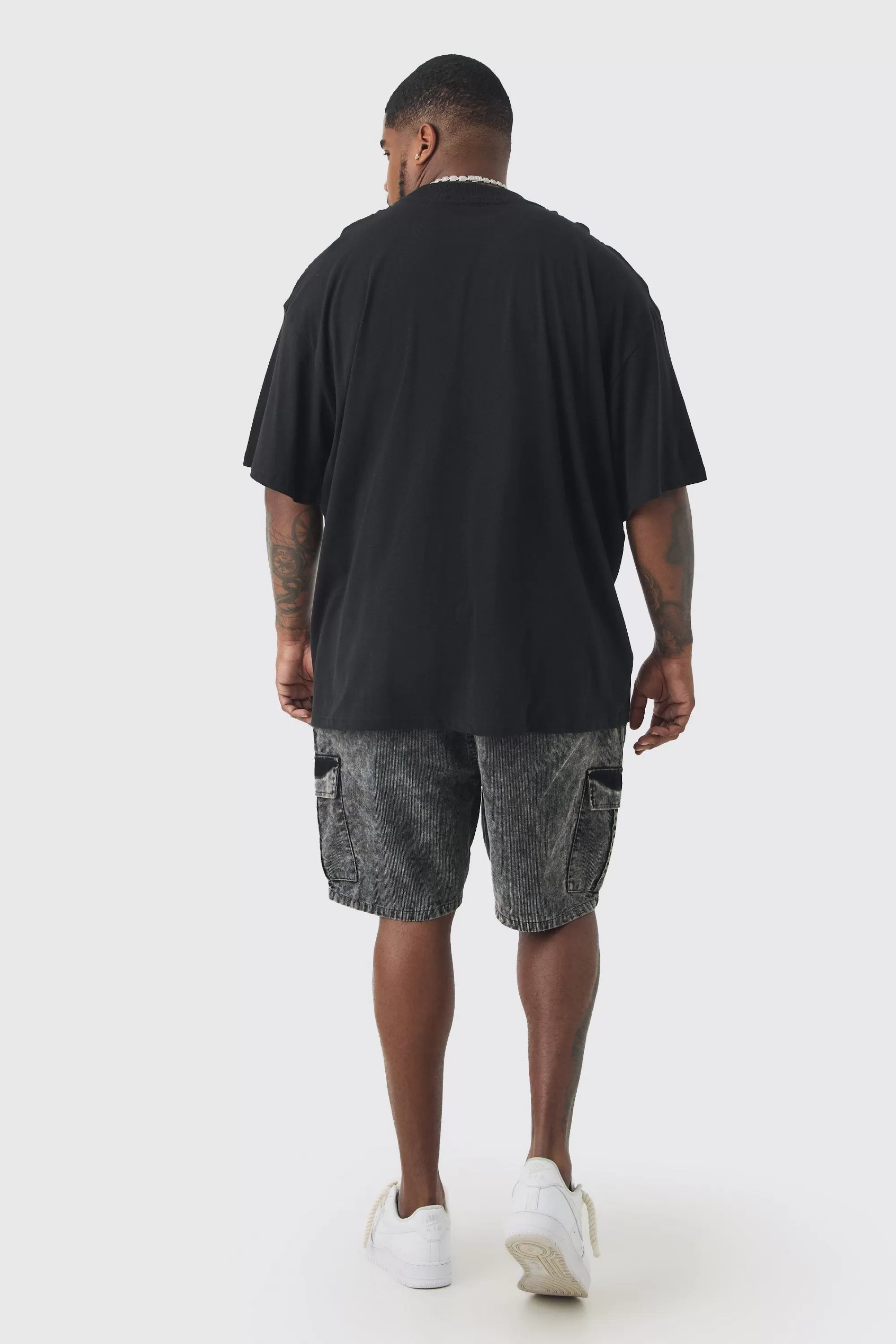 boohooMAN Plus Oversized Floral Mask T-shirt | UK black Outlet