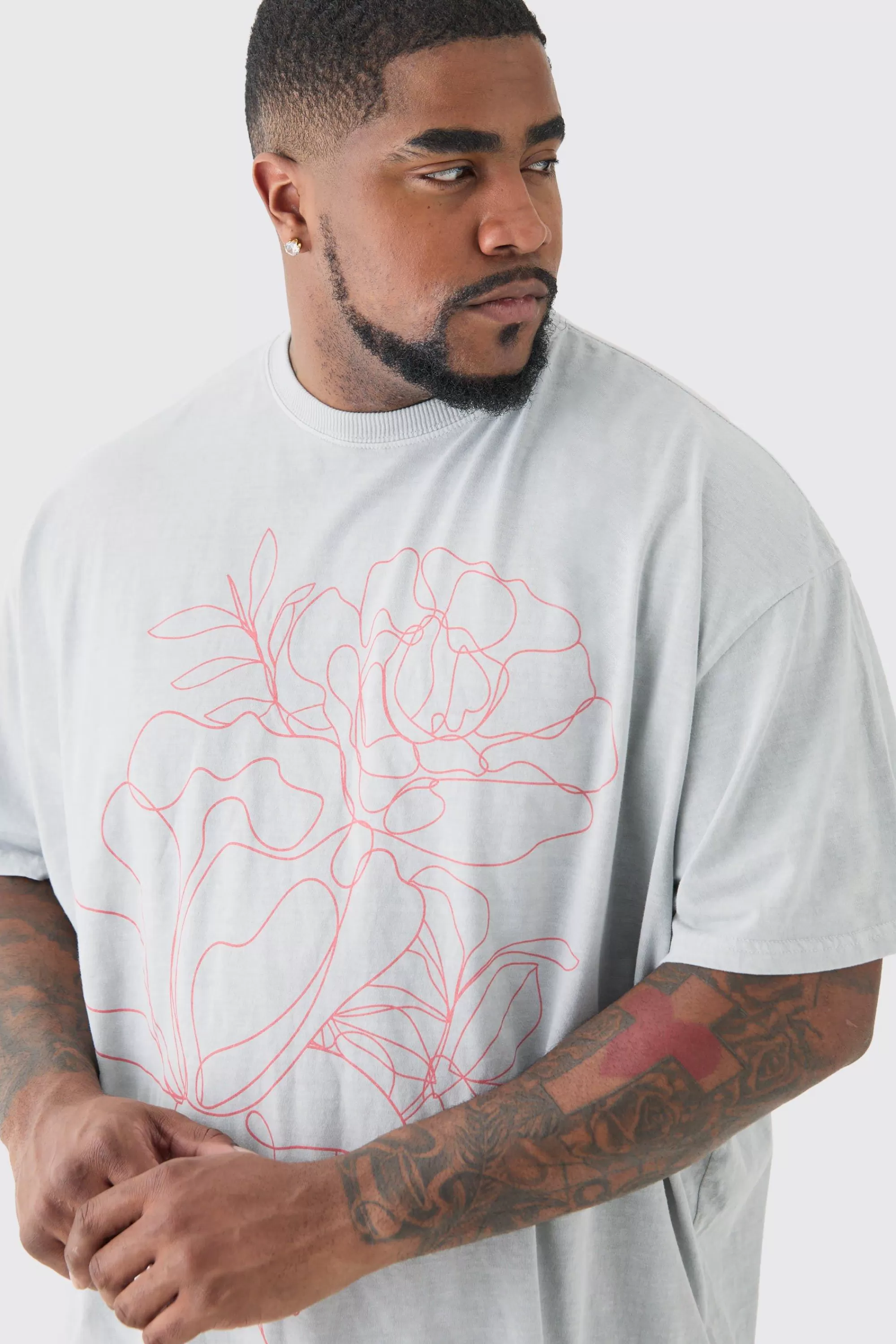 boohooMAN Plus Oversized Floral Stencil Print T-shirt In | UK grey Best