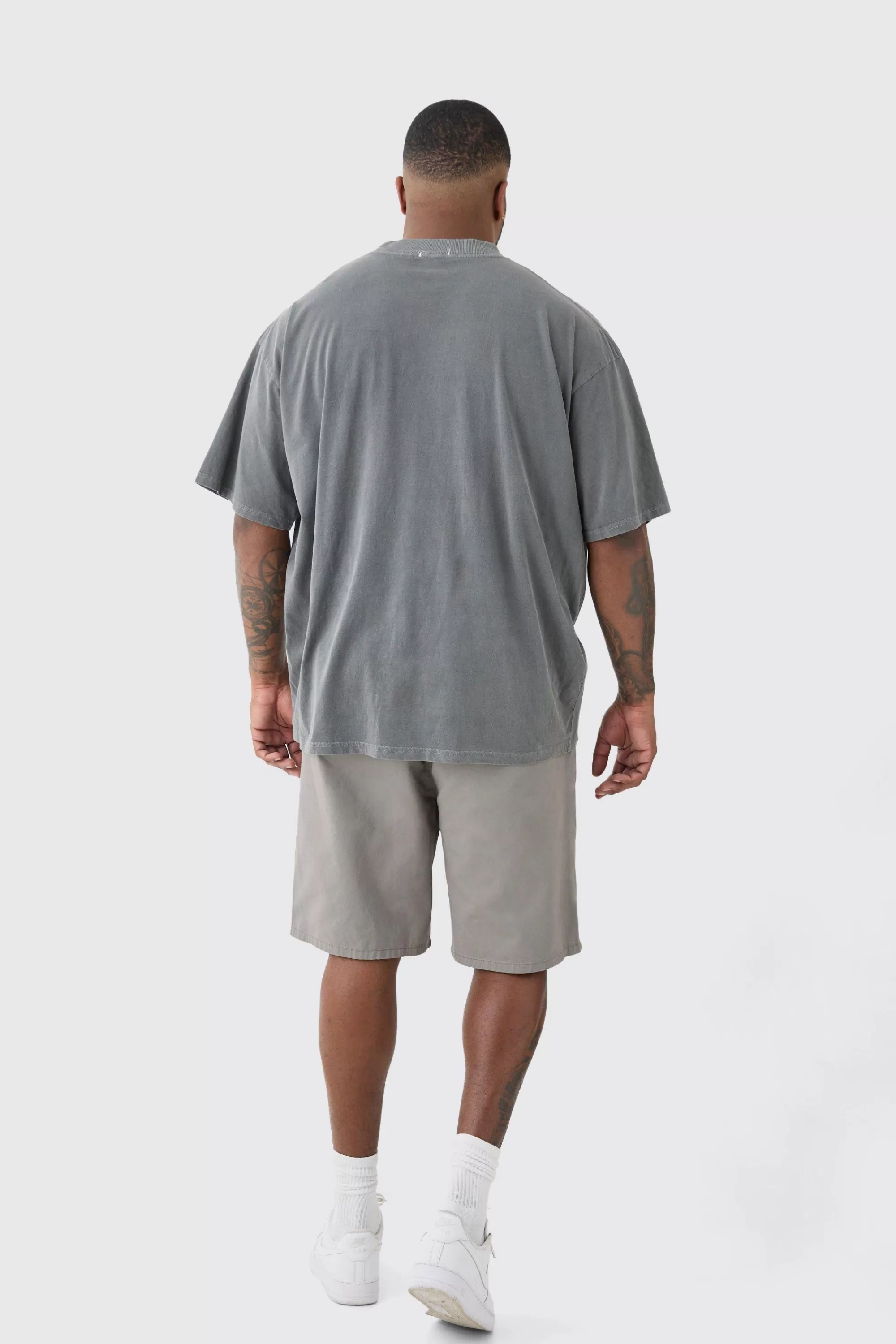 boohooMAN Plus Oversized Homme Cross T-shirt In | UK grey Outlet