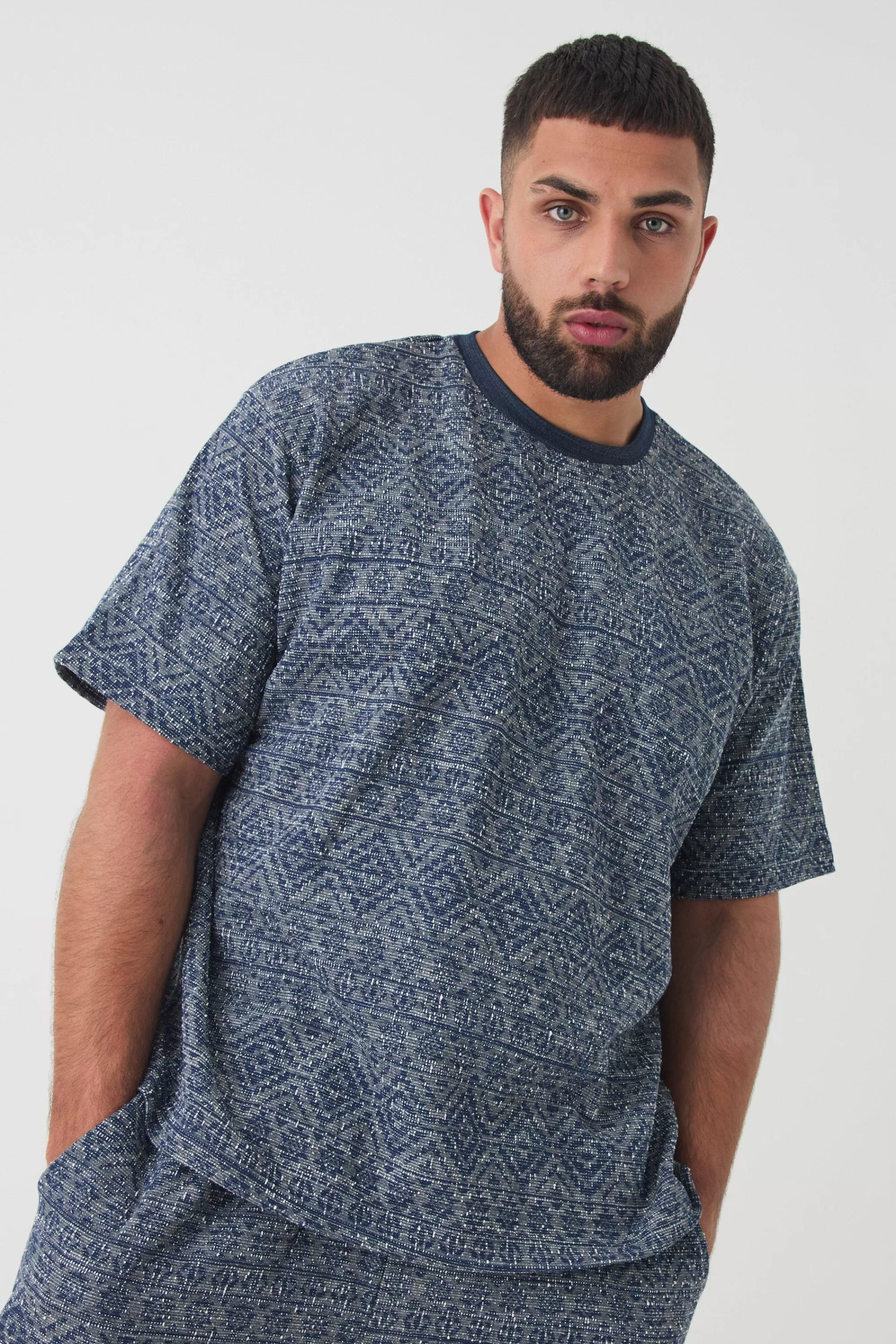 boohooMAN Plus Oversized Jacquard Abstract T-shirt | UK navy Sale