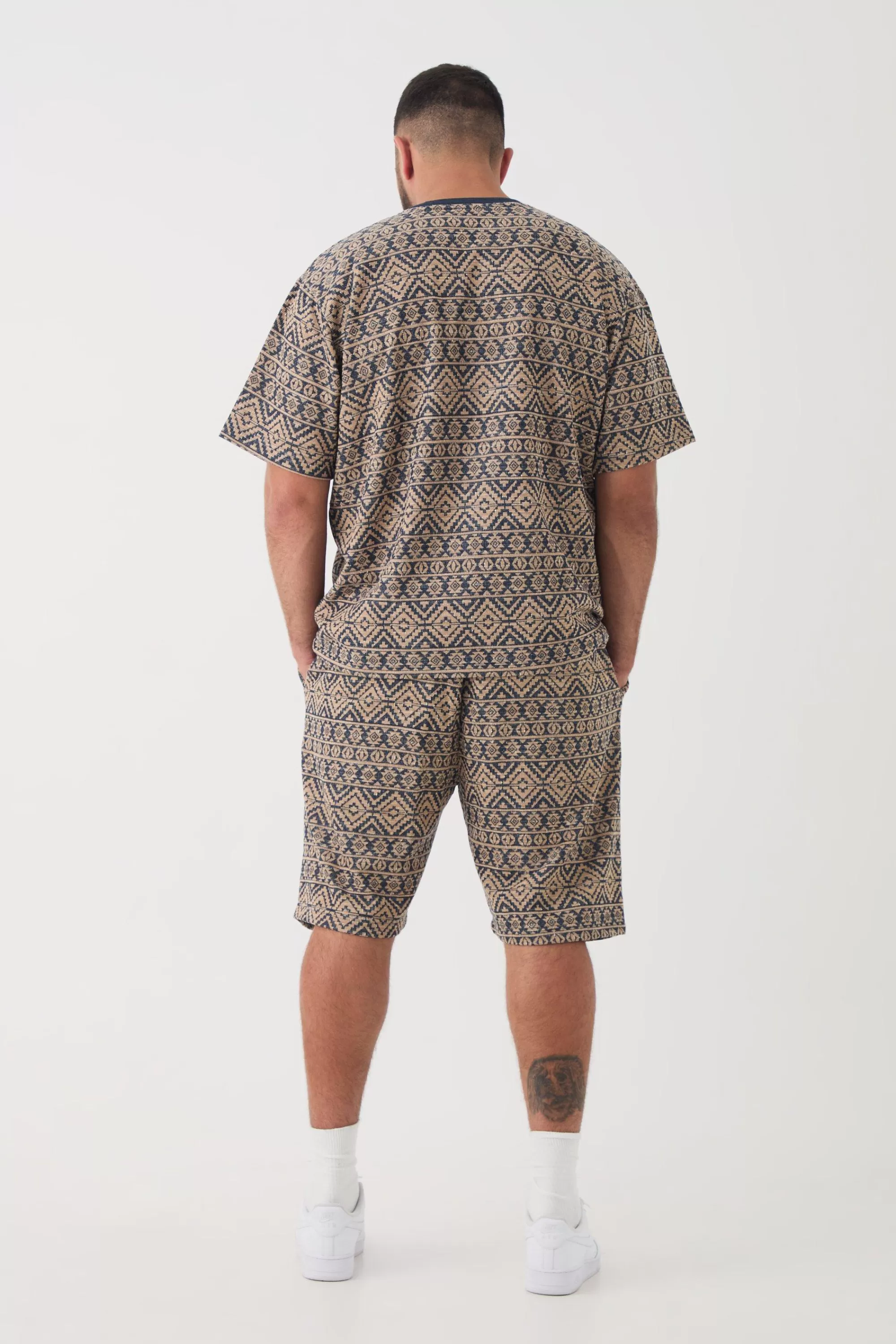 boohooMAN Plus Oversized Jacquard Abstract T-shirt | UK stone Online