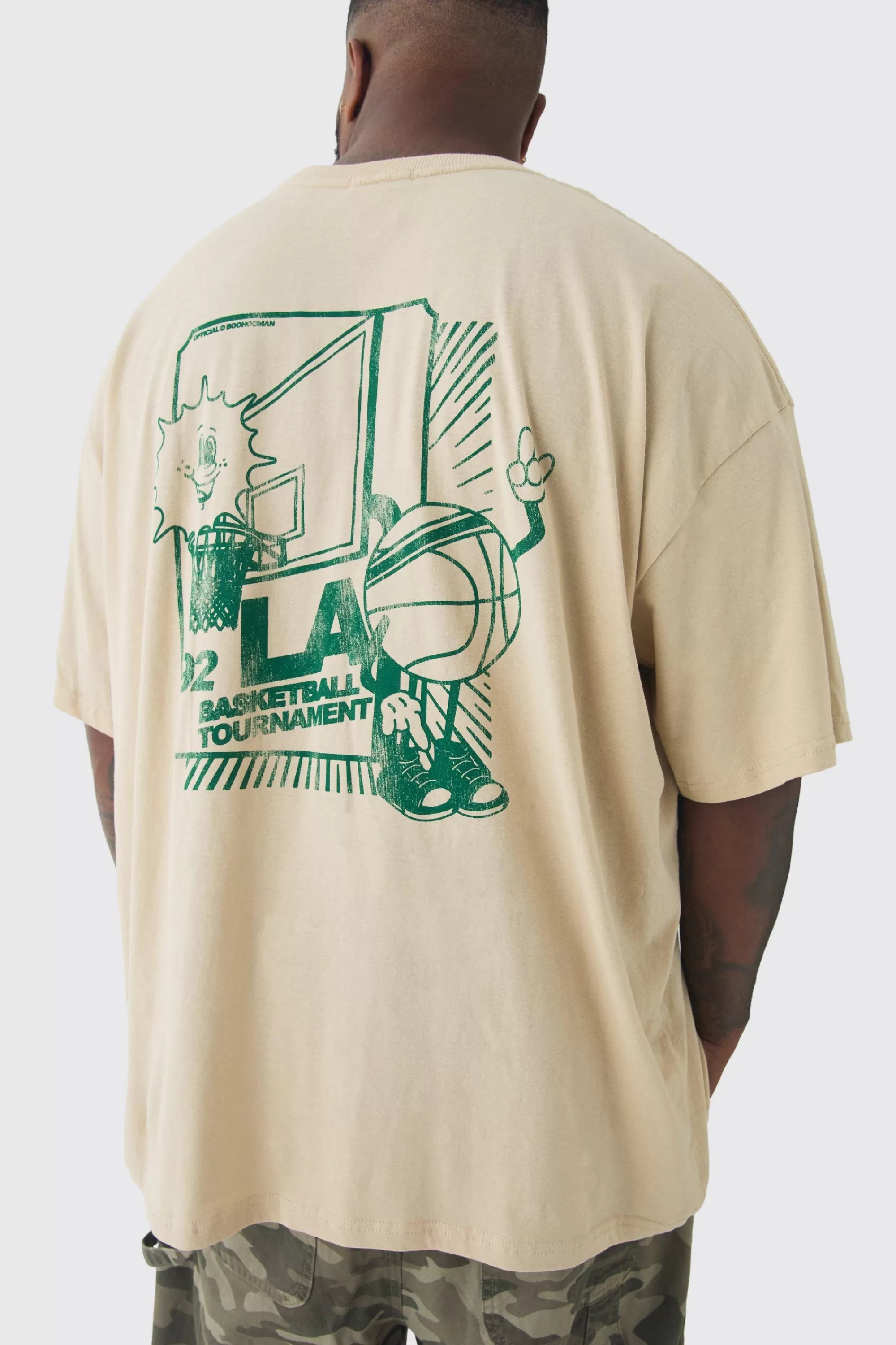 boohooMAN Plus Oversized LA Basketball Graphic T-Shirt | UK sand Shop