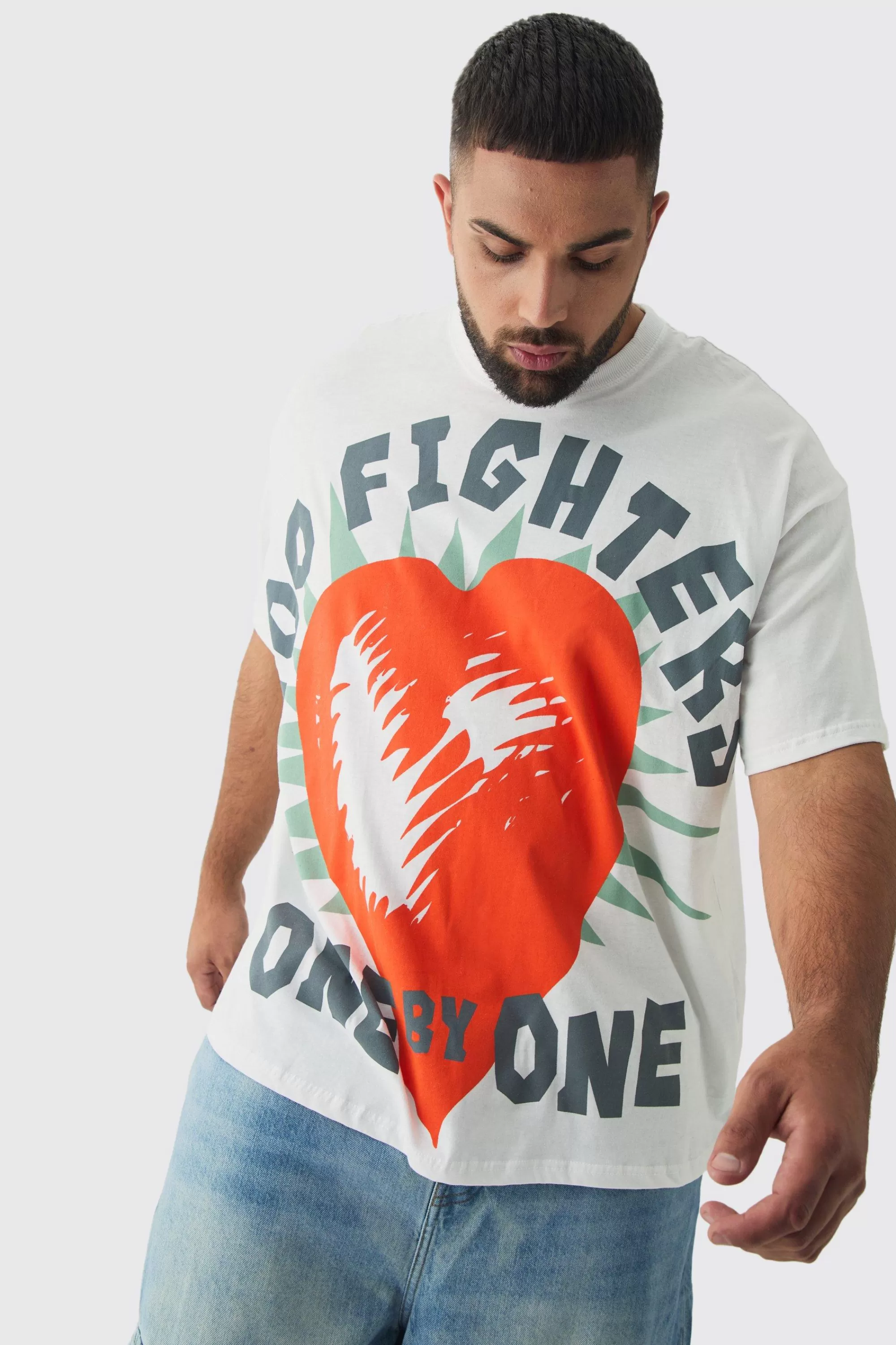 boohooMAN Plus Oversized Large Scale Foo Fighters License T-Shirt | UK white Online