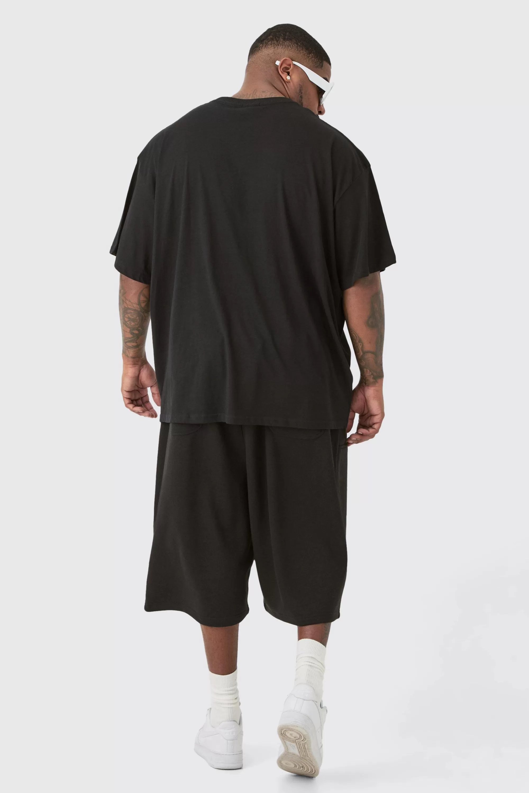 boohooMAN Plus Oversized Official Splice Print T-shirt In | UK black Discount