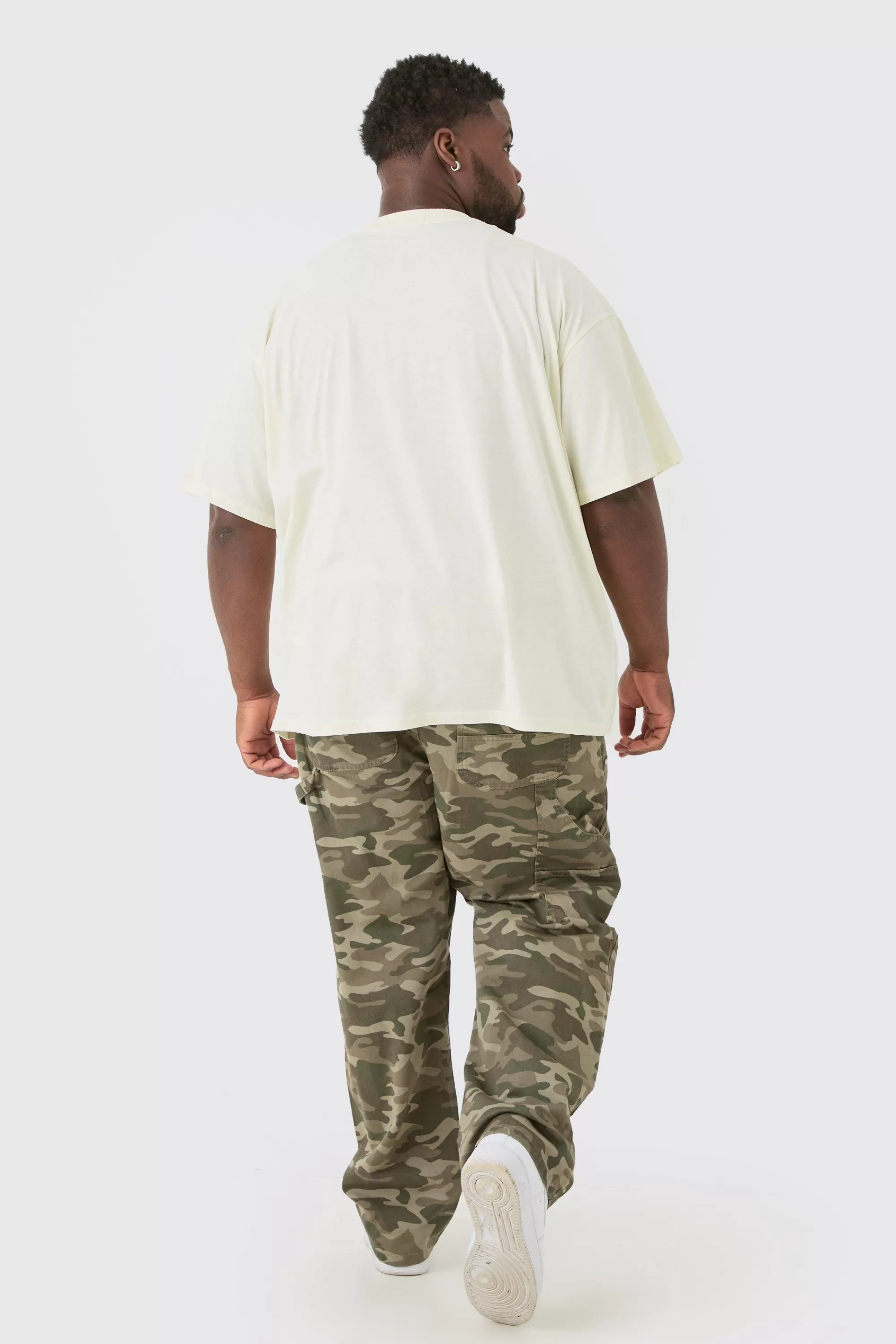 boohooMAN Plus Oversized Skull Car Graphic T-shirt | UK sand Cheap