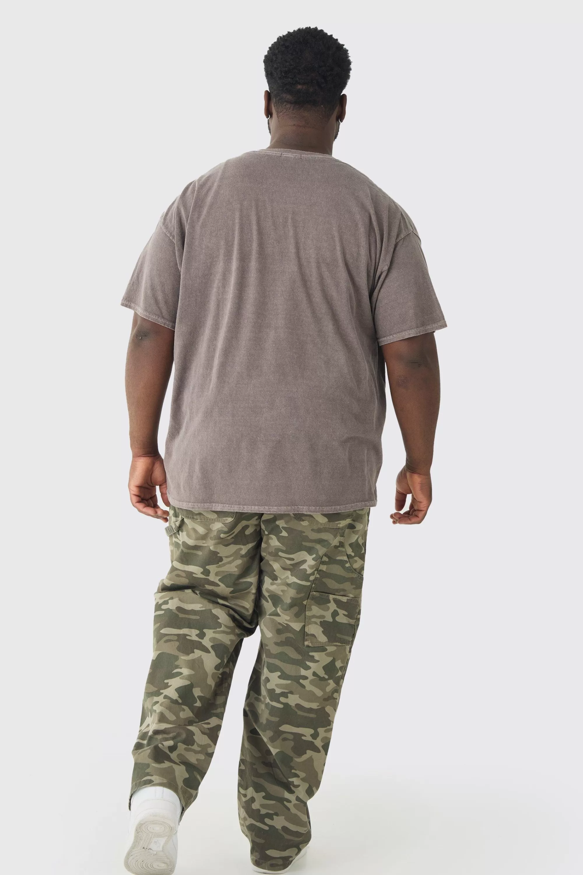 boohooMAN Plus Oversized Washed Wyoming Print T-shirt | UK chocolate Clearance