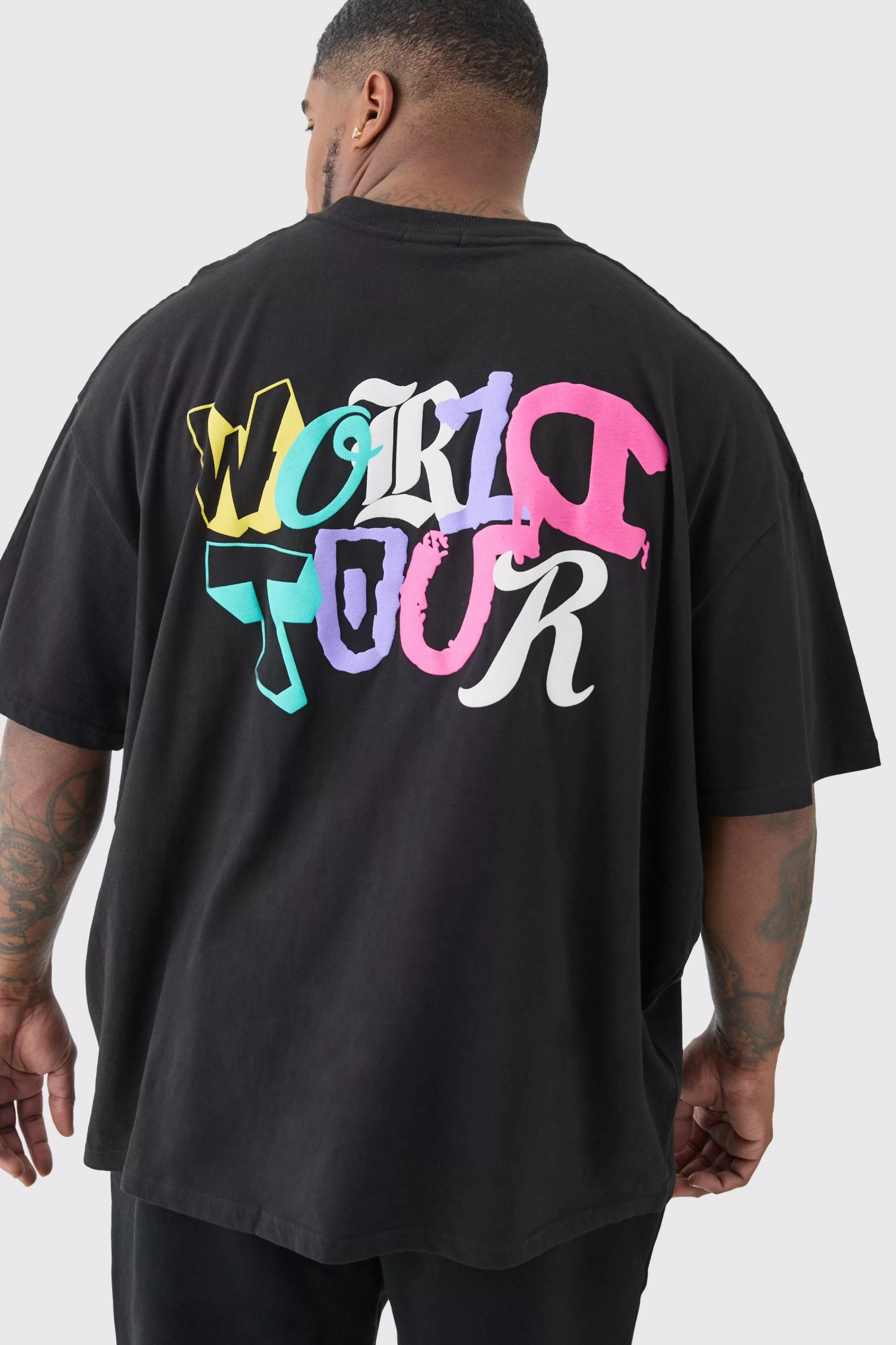 boohooMAN Plus Oversized World Tour Puff Back Print T-shirt In | UK black Store