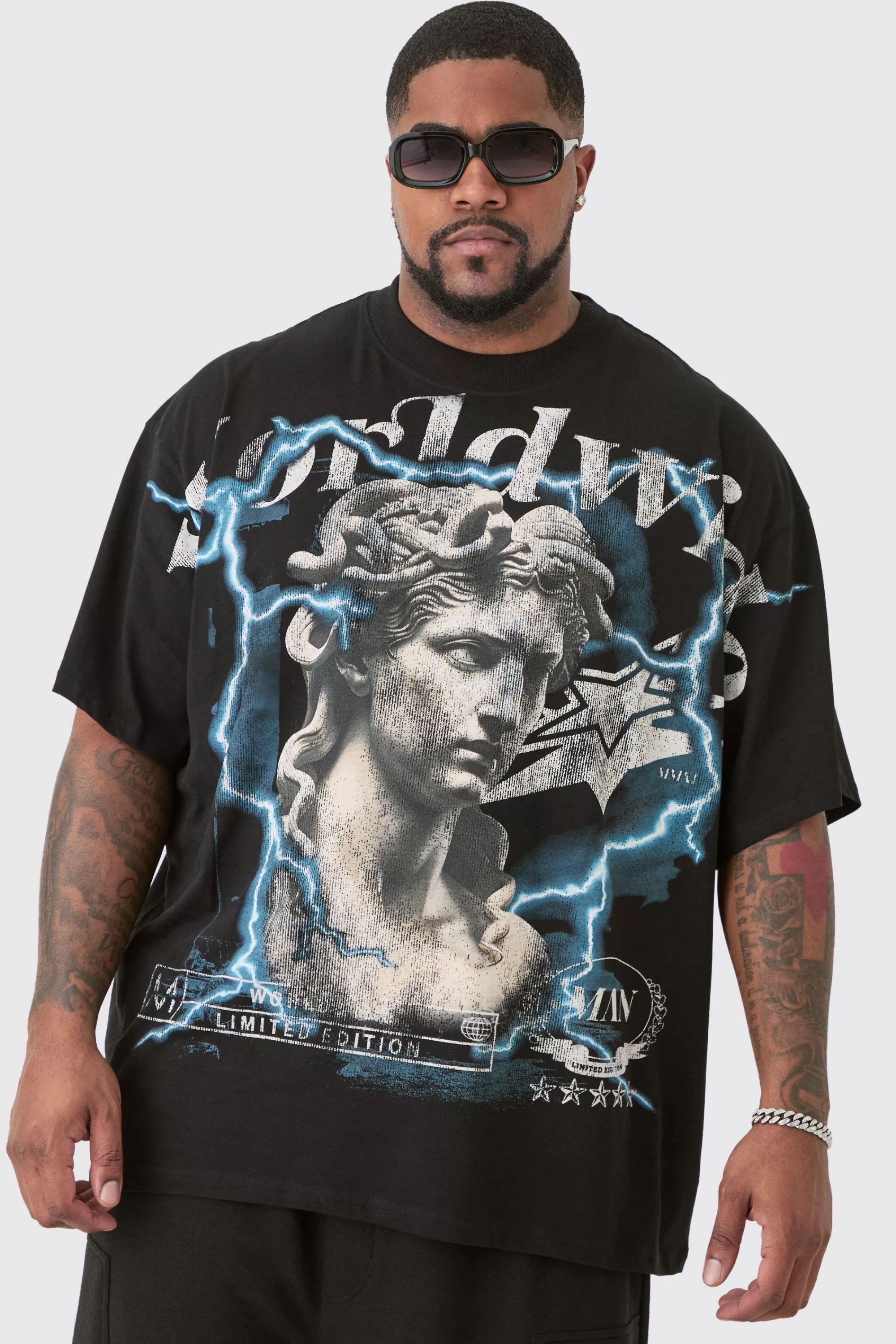 boohooMAN Plus Renaissance Worldwide Over The Seam Graphic T-shirt In | UK black Online