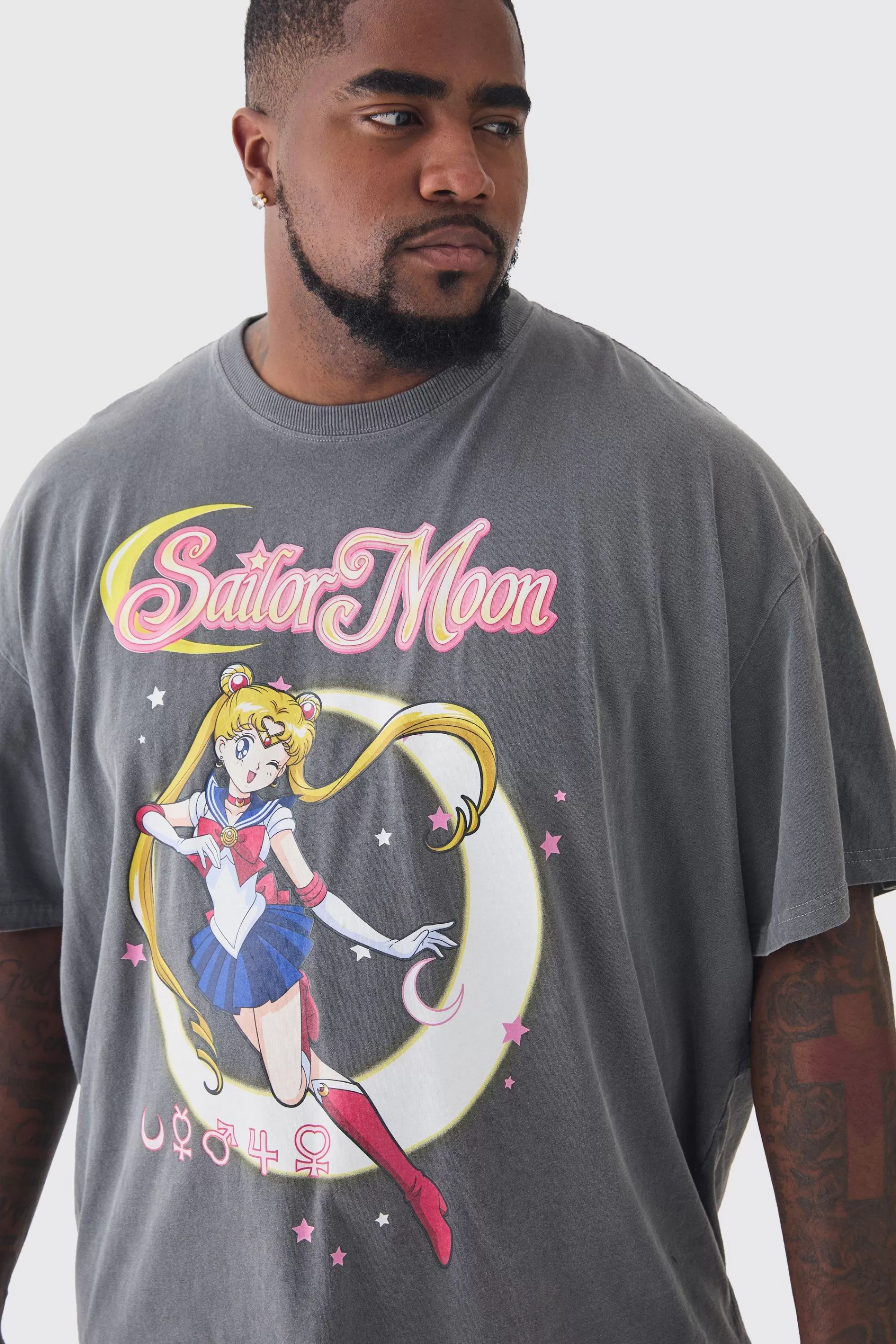 boohooMAN Plus Sailor Moon Licence Washed T-shirt In | UK grey Best