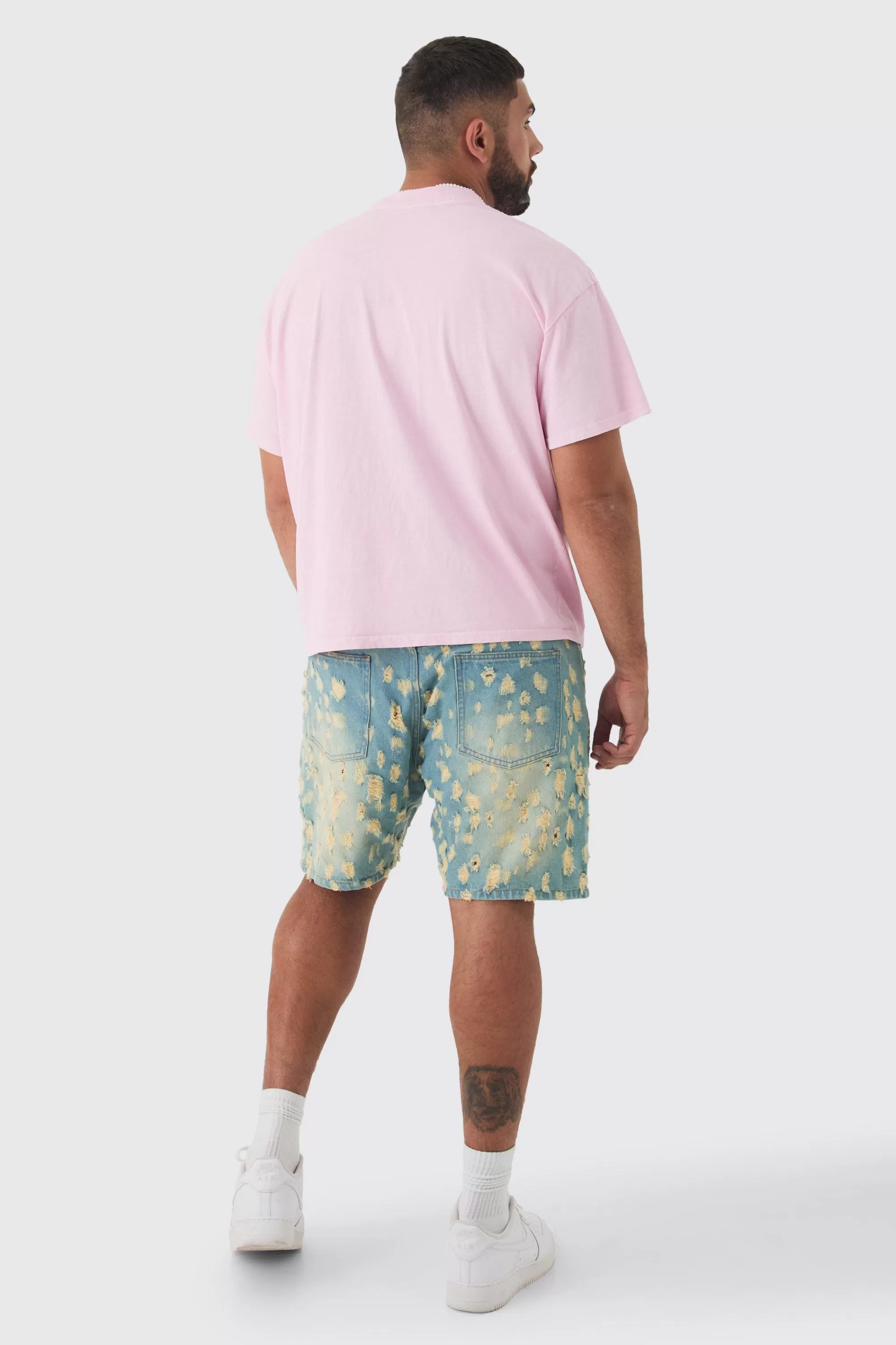 boohooMAN Plus Skull Homme Printed T-shirt In Light | UK pink Outlet