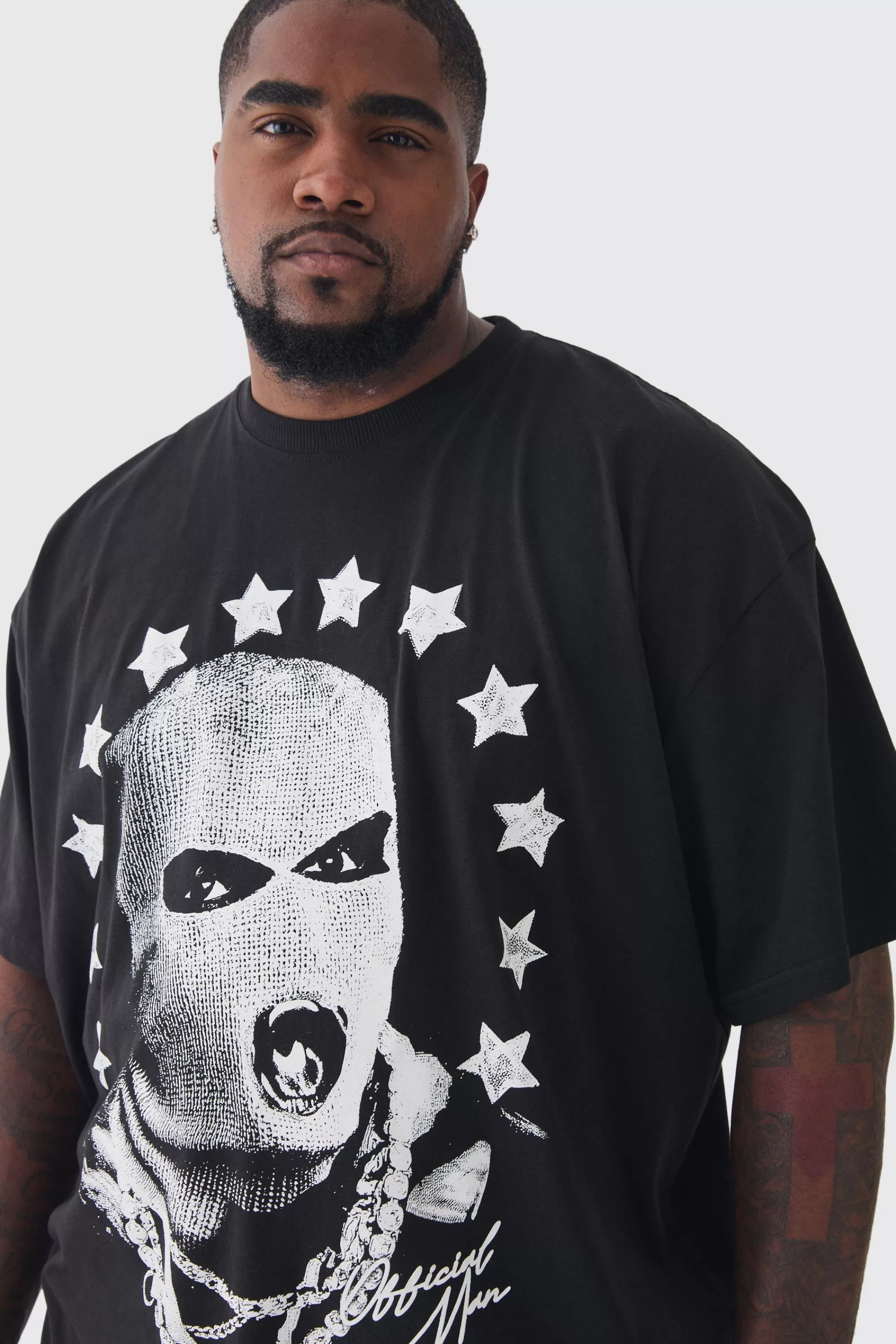 boohooMAN Plus Star Balaclava Graphic Oversized T-Shirt | UK black Clearance