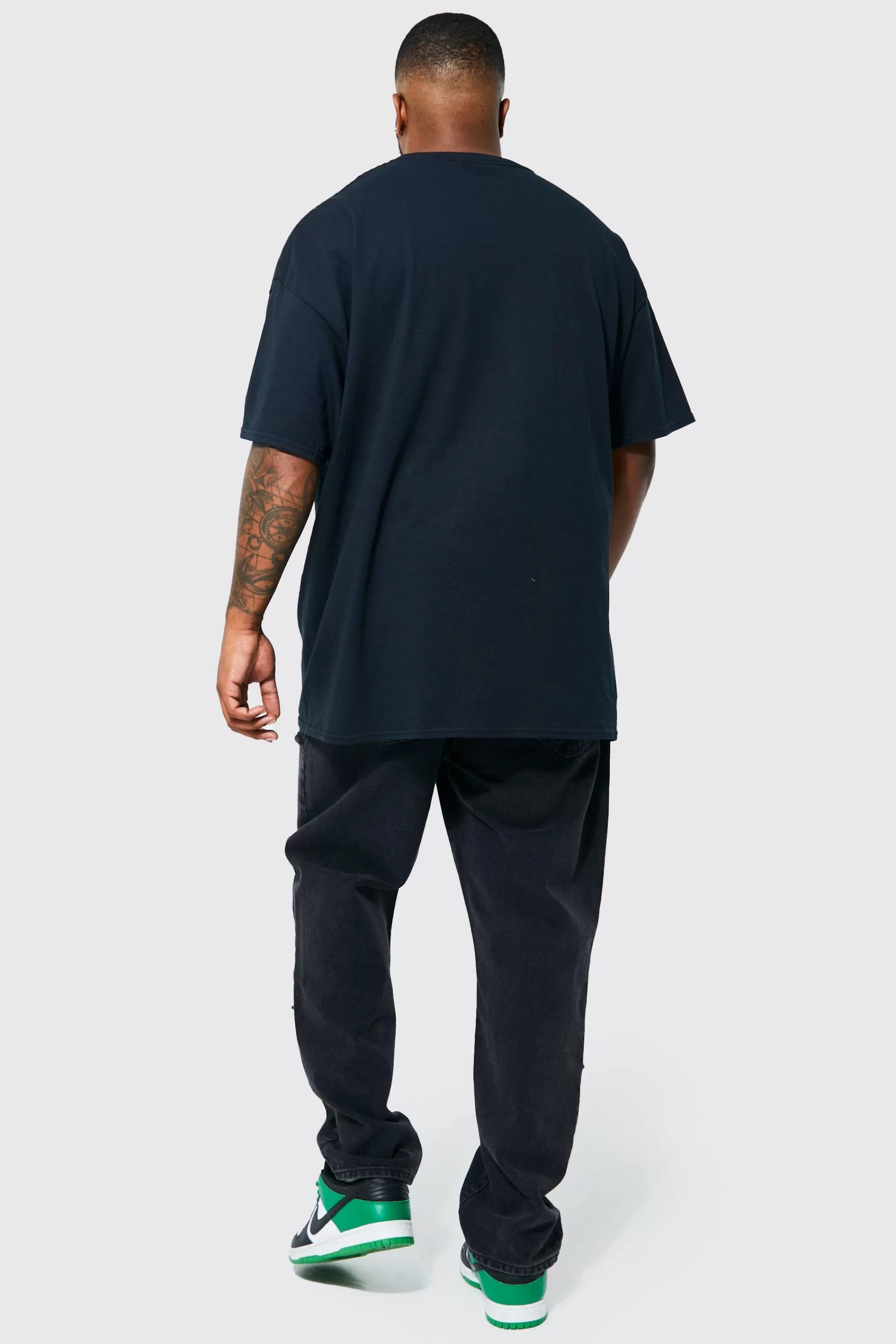 boohooMAN Plus Vintage Notorious License T-shirt | UK black Shop