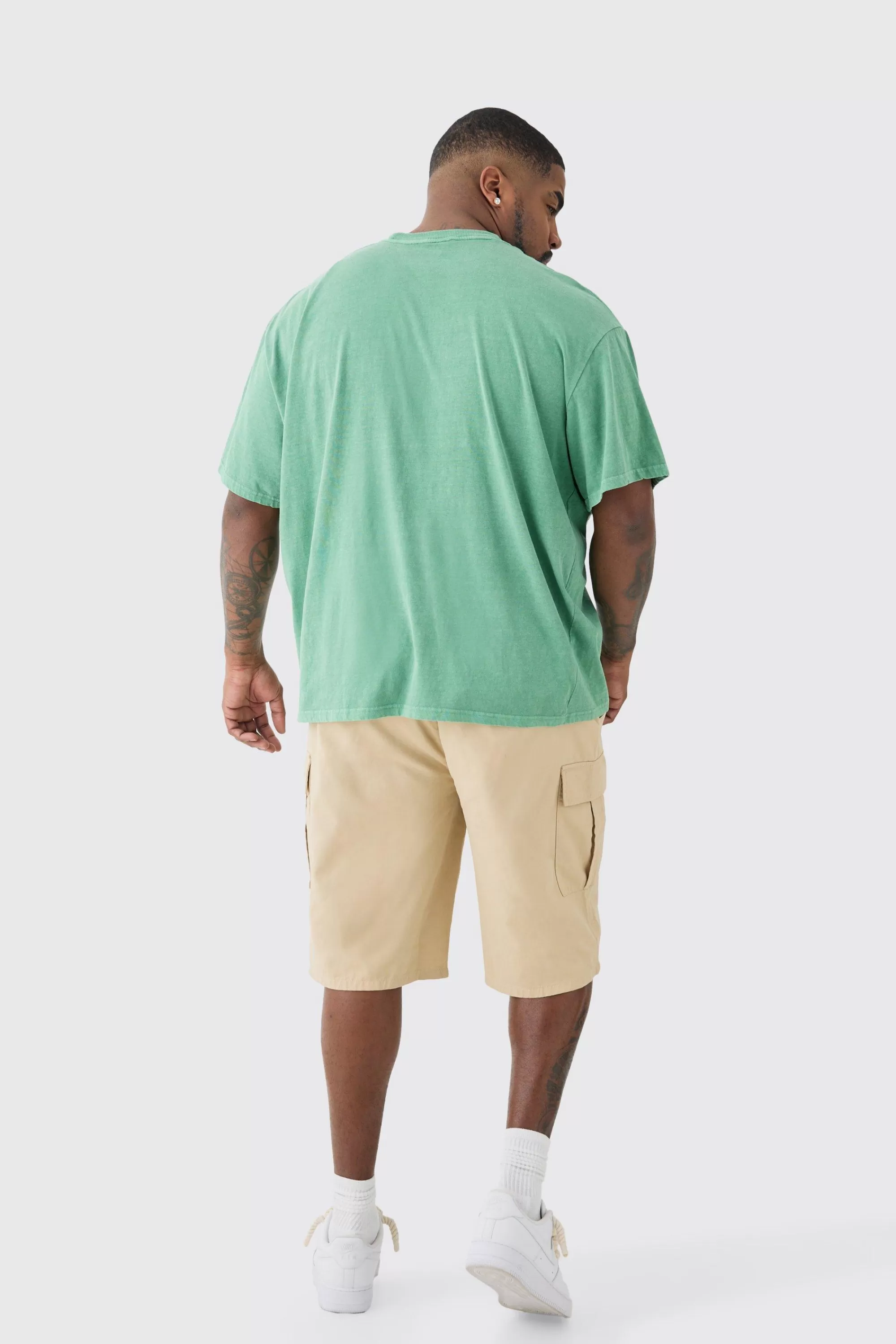 boohooMAN Plus Worldwide Baseball T-shirt In | UK green Fashion