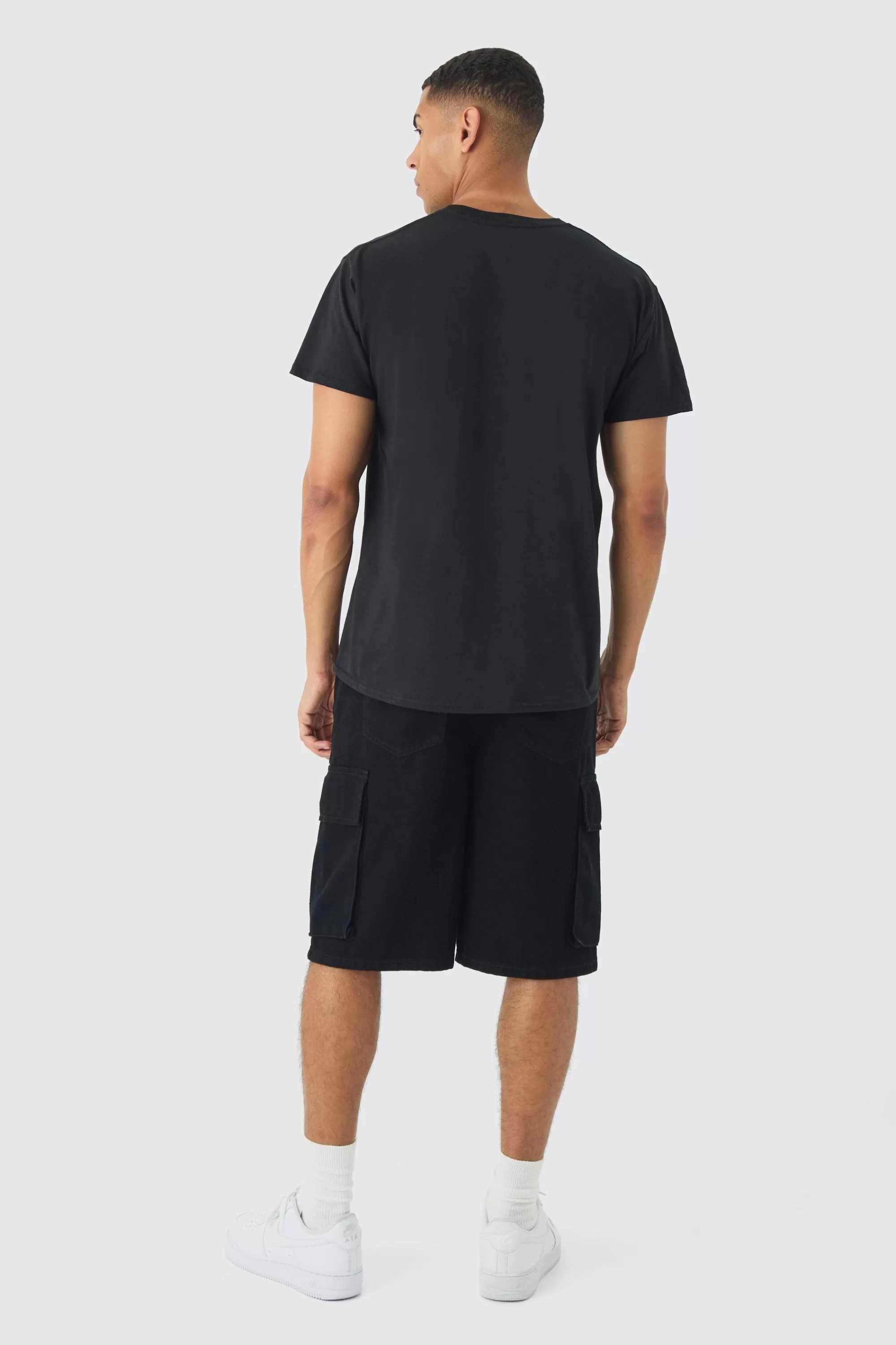 boohooMAN Regular Fit Ramen Graphic T-Shirt | UK black Hot
