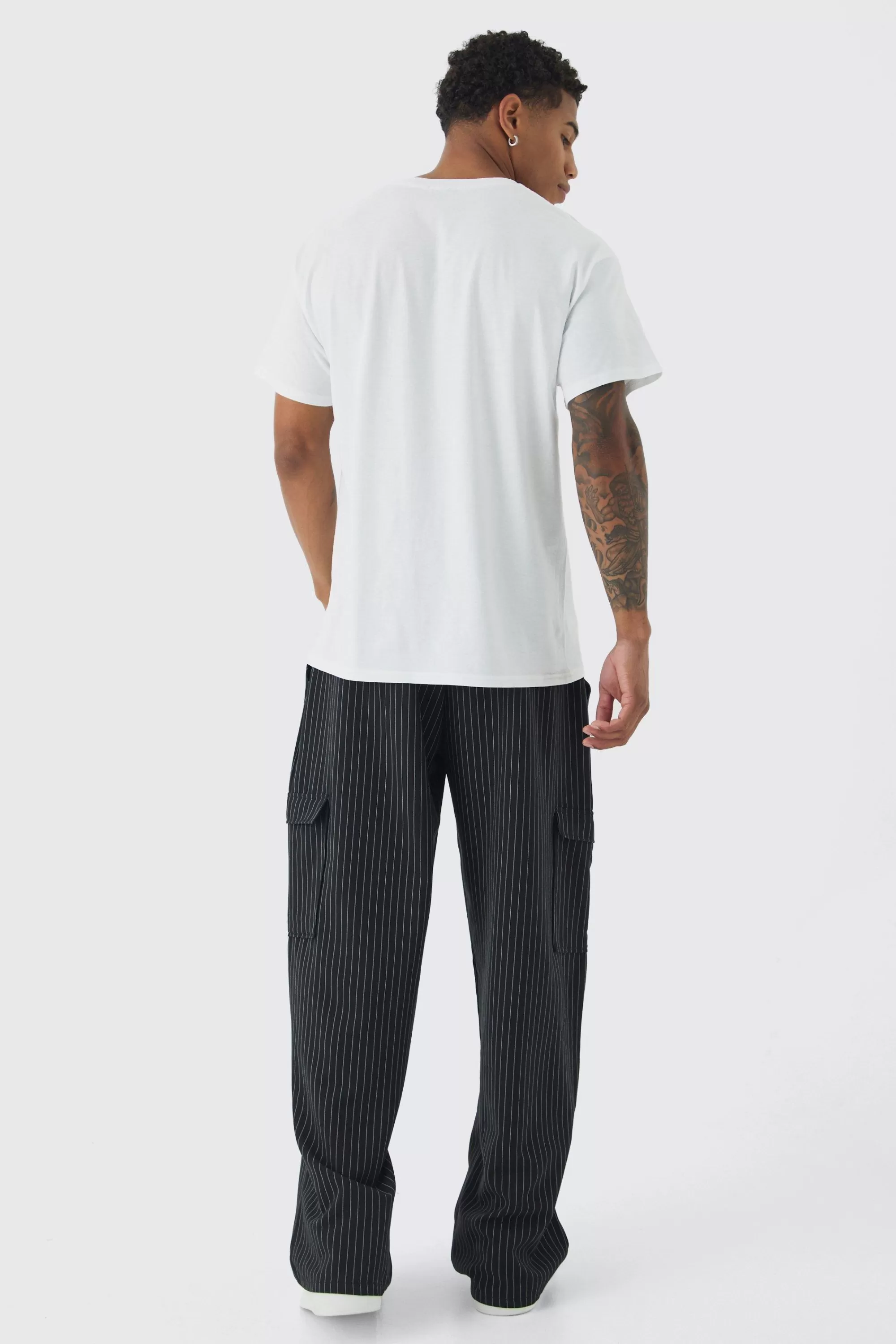 boohooMAN Regular Fit Rocky Mountains Graphic T-Shirt | UK white Online