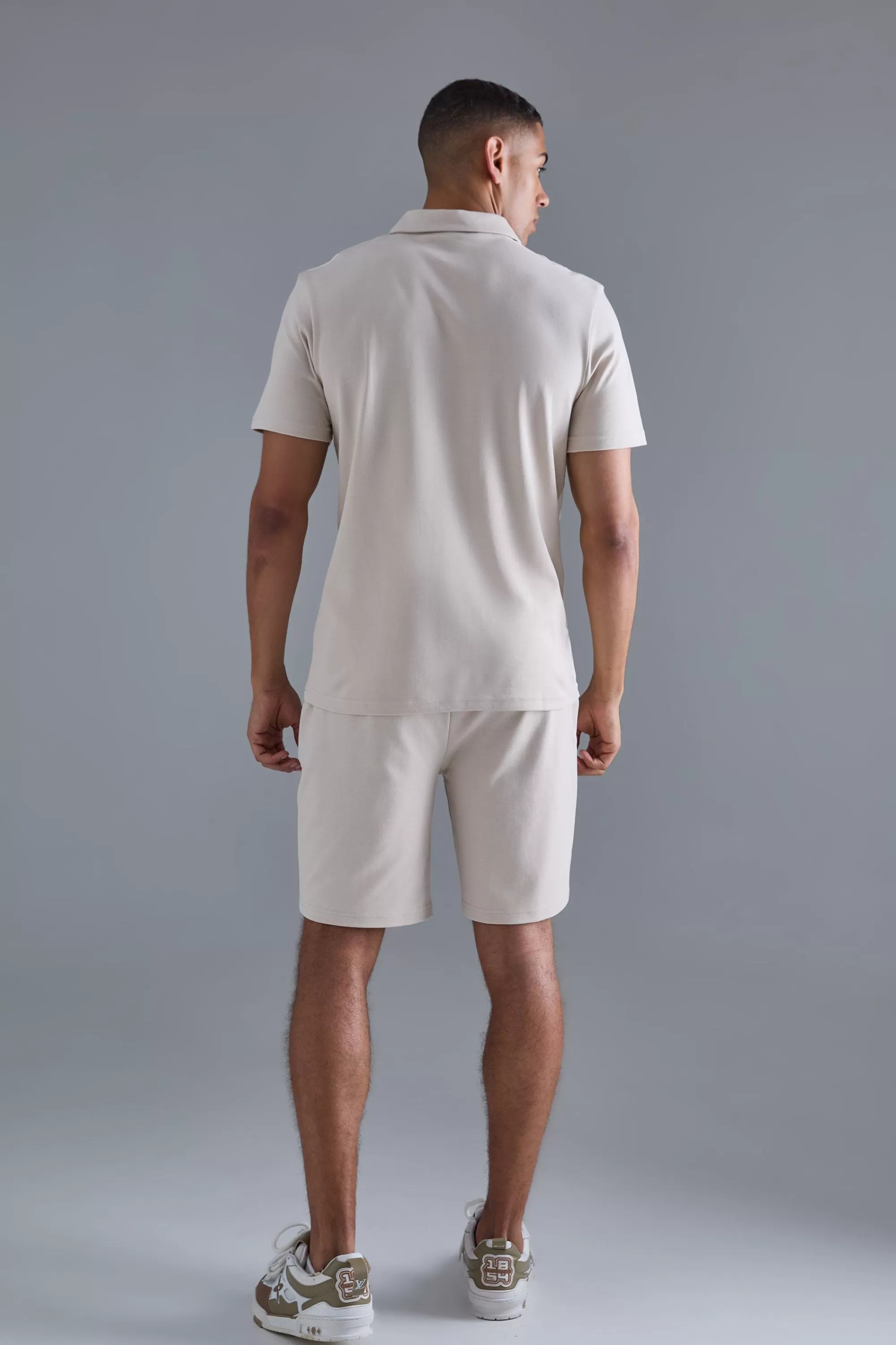 boohooMAN Slim Contrast Panel Interlock Polo | UK stone Hot