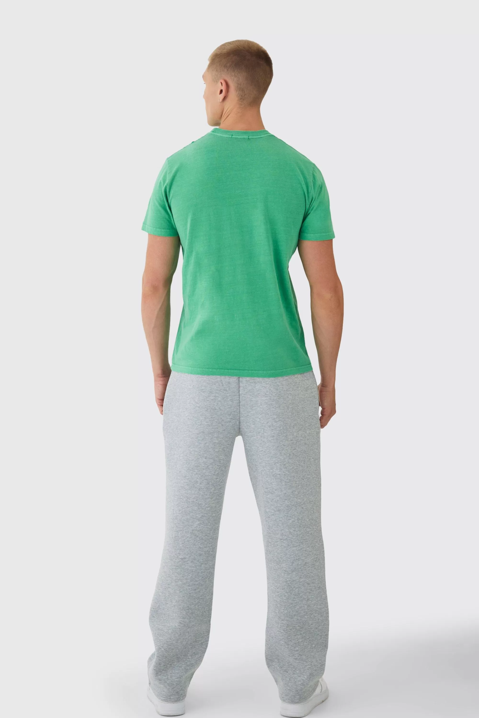 boohooMAN Slim Worldwide Chest Wash Embroidered T-Shirt | UK green Store
