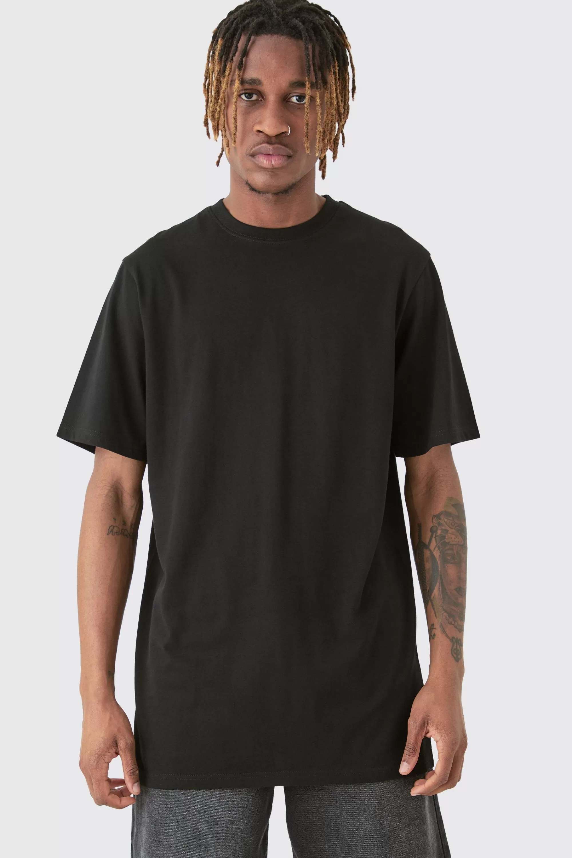 boohooMAN Tall Basic Longline Crew Neck T-shirt | UK black Shop