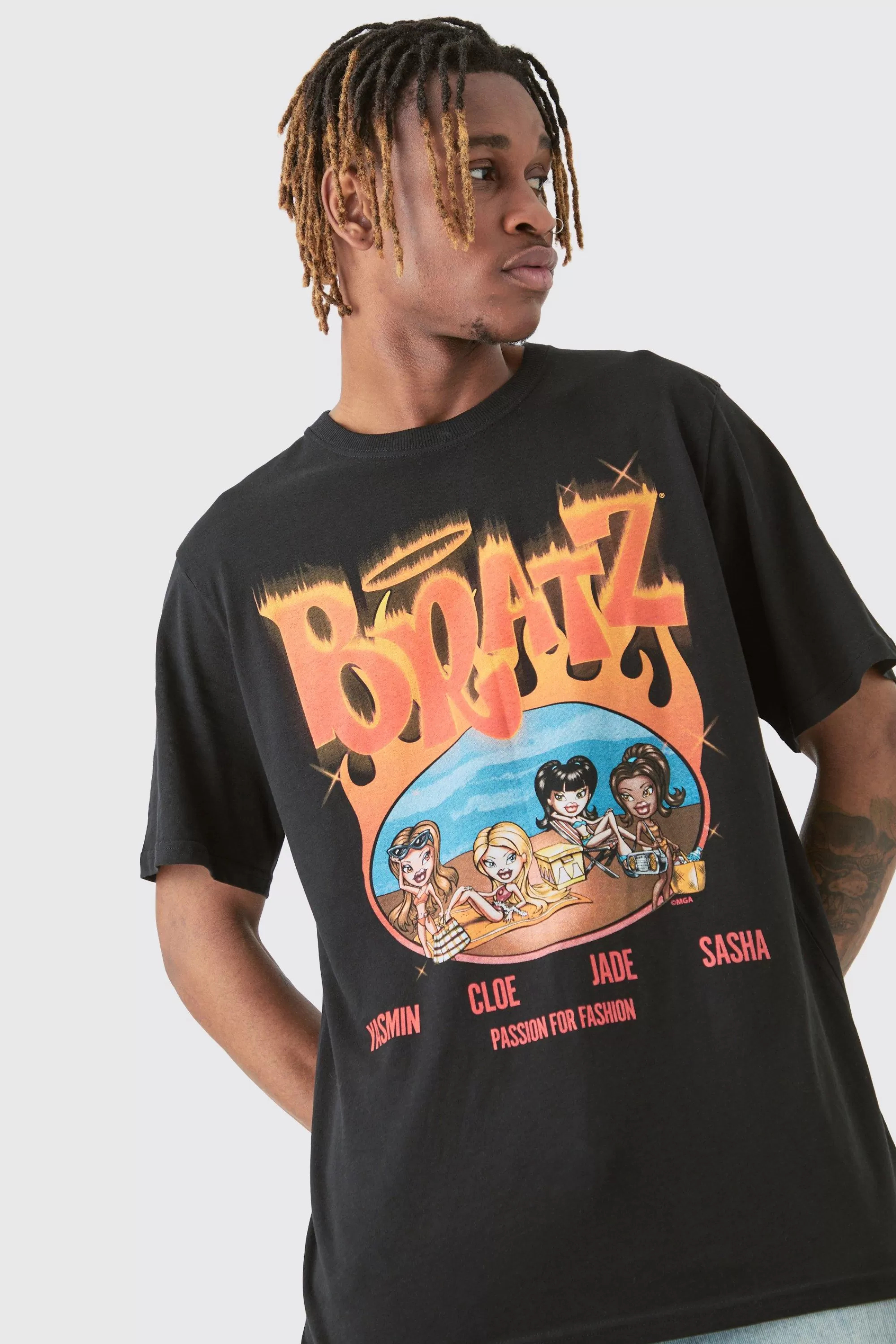 boohooMAN Tall Bratz Licence Flame Printed T-shirt In | UK black Outlet